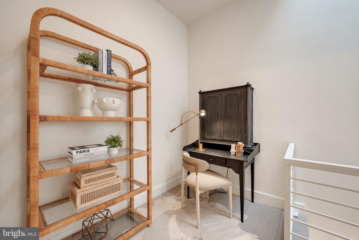 1209 13TH ST NW #209, WASHINGTON, District Of Columbia 20005, 1 Bedroom Bedrooms, ,1 BathroomBathrooms,Residential,For sale,1209 13TH ST NW #209,DCDC2226324 MLS # DCDC2226324