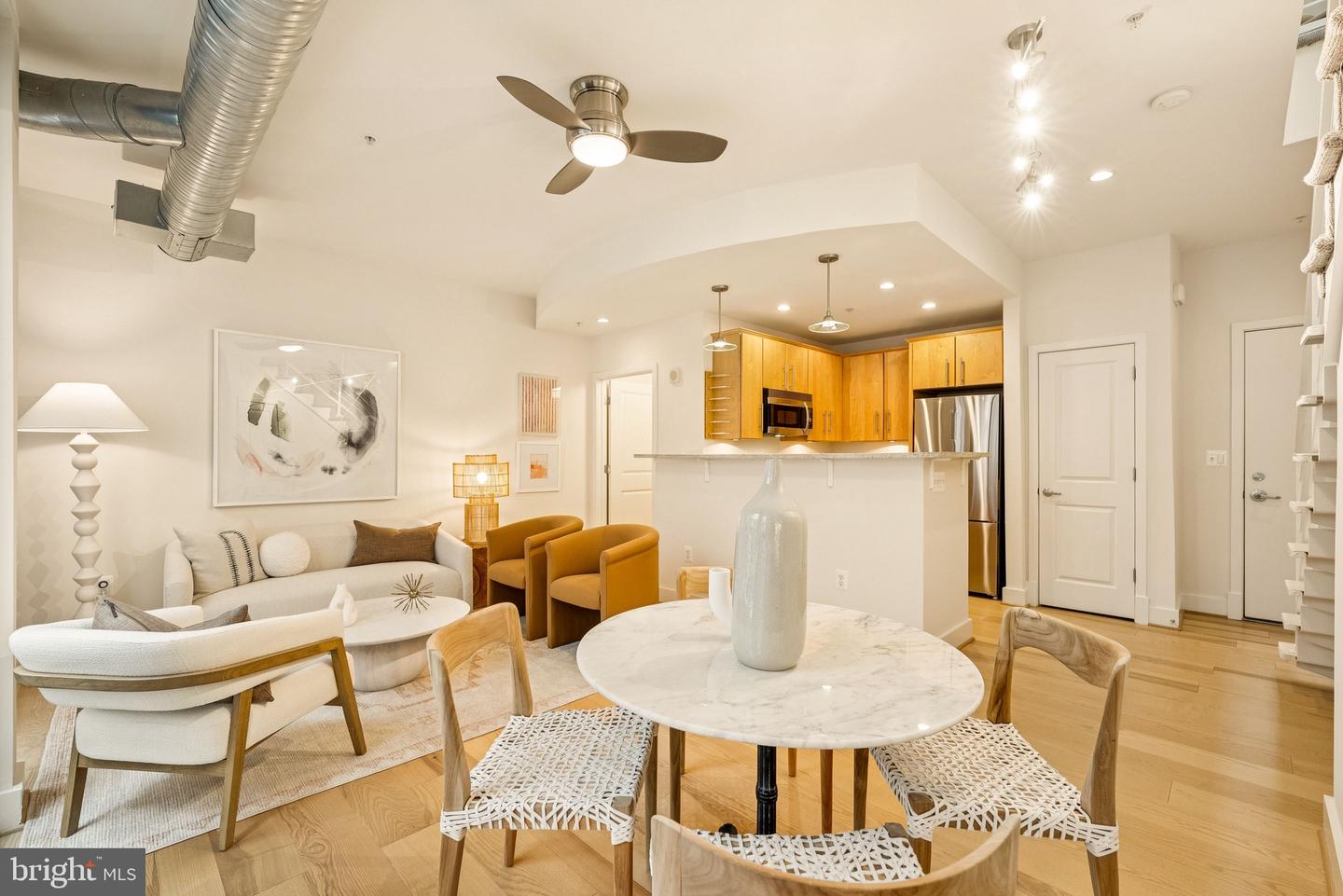 1209 13TH ST NW #209, WASHINGTON, District Of Columbia 20005, 1 Bedroom Bedrooms, ,1 BathroomBathrooms,Residential,For sale,1209 13TH ST NW #209,DCDC2226324 MLS # DCDC2226324