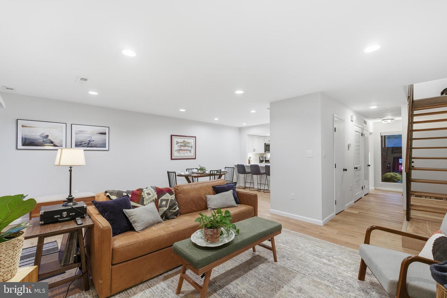 11933 ESCALANTE CT, RESTON, Virginia 20191, 4 Bedrooms Bedrooms, ,3 BathroomsBathrooms,Residential,For sale,11933 ESCALANTE CT,VAFX2273612 MLS # VAFX2273612