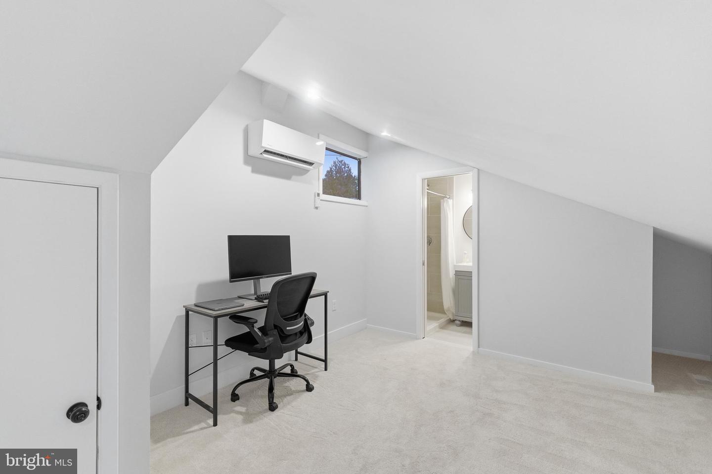 11933 ESCALANTE CT, RESTON, Virginia 20191, 4 Bedrooms Bedrooms, ,3 BathroomsBathrooms,Residential,For sale,11933 ESCALANTE CT,VAFX2273612 MLS # VAFX2273612