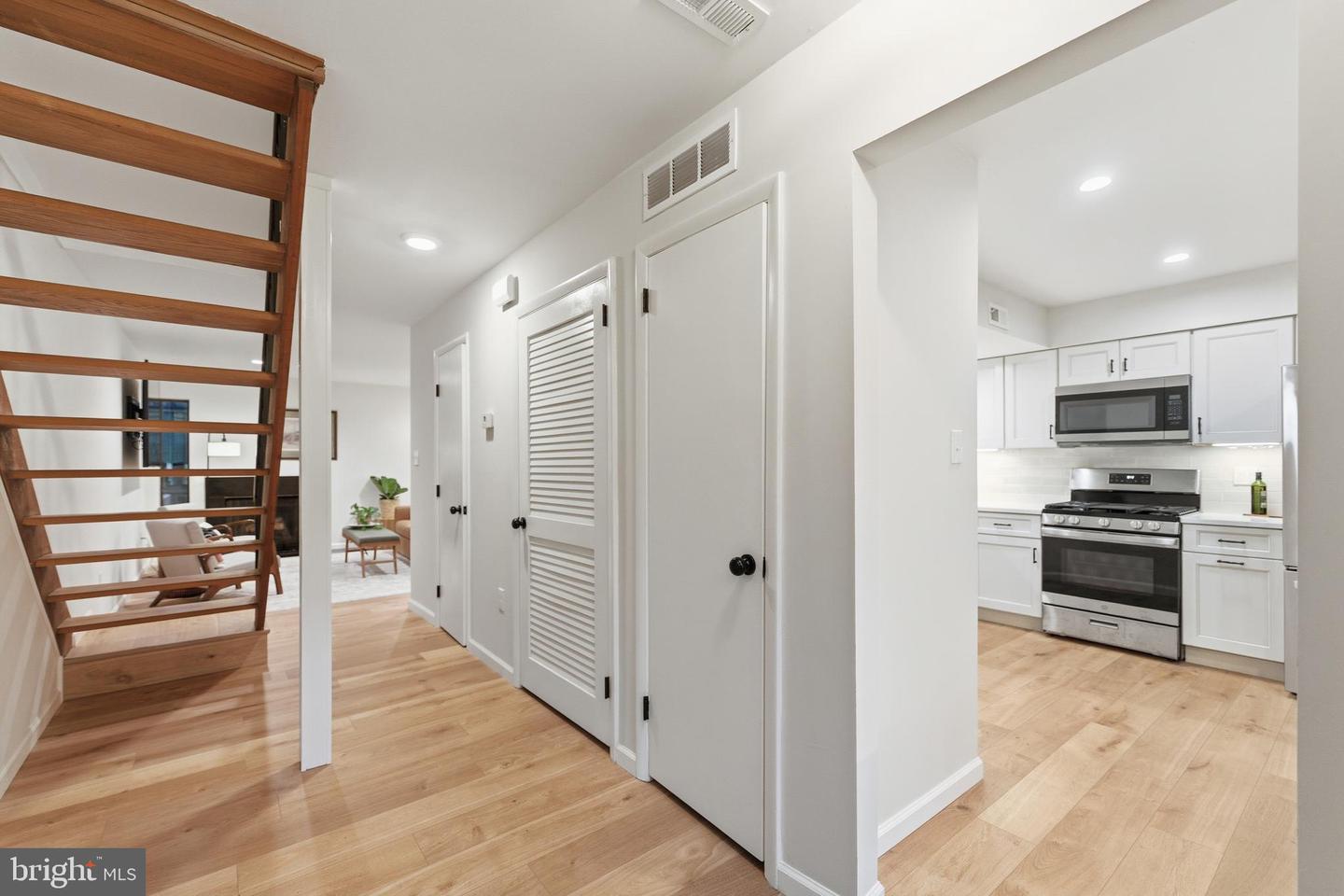 11933 ESCALANTE CT, RESTON, Virginia 20191, 4 Bedrooms Bedrooms, ,3 BathroomsBathrooms,Residential,For sale,11933 ESCALANTE CT,VAFX2273612 MLS # VAFX2273612