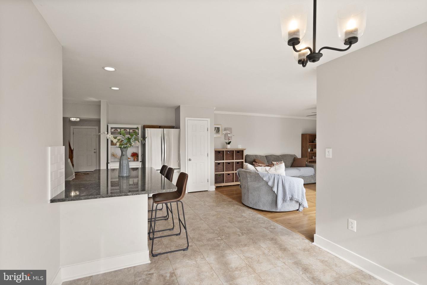 35855 BENTRIDGE CT, ROUND HILL, Virginia 20141, 5 Bedrooms Bedrooms, 20 Rooms Rooms,3 BathroomsBathrooms,Residential,For sale,35855 BENTRIDGE CT,VALO2108572 MLS # VALO2108572