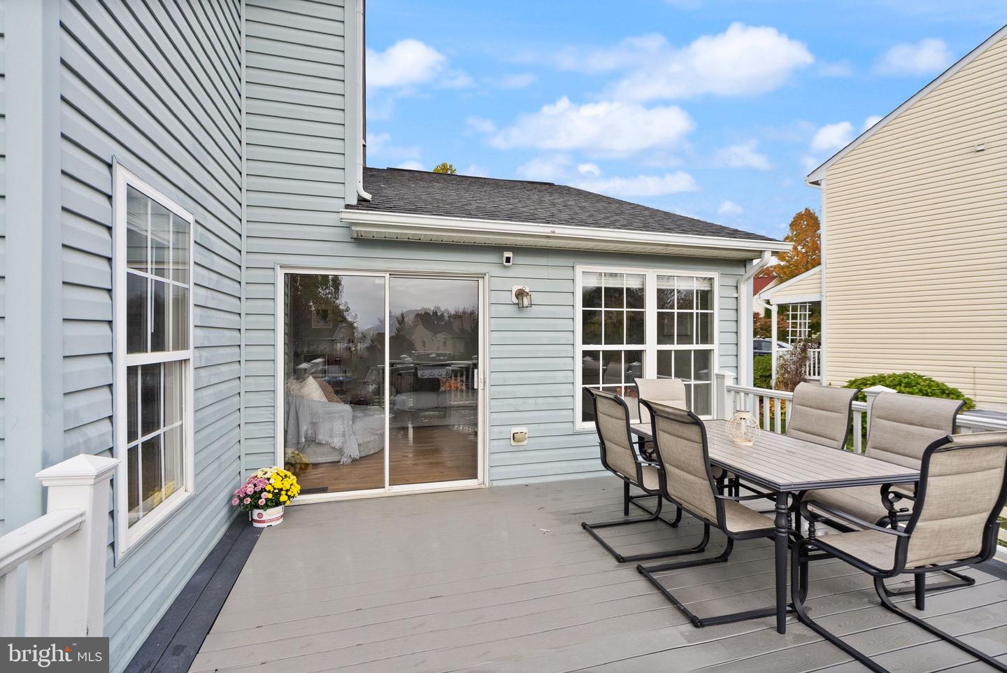 35855 BENTRIDGE CT, ROUND HILL, Virginia 20141, 5 Bedrooms Bedrooms, 20 Rooms Rooms,3 BathroomsBathrooms,Residential,For sale,35855 BENTRIDGE CT,VALO2108572 MLS # VALO2108572