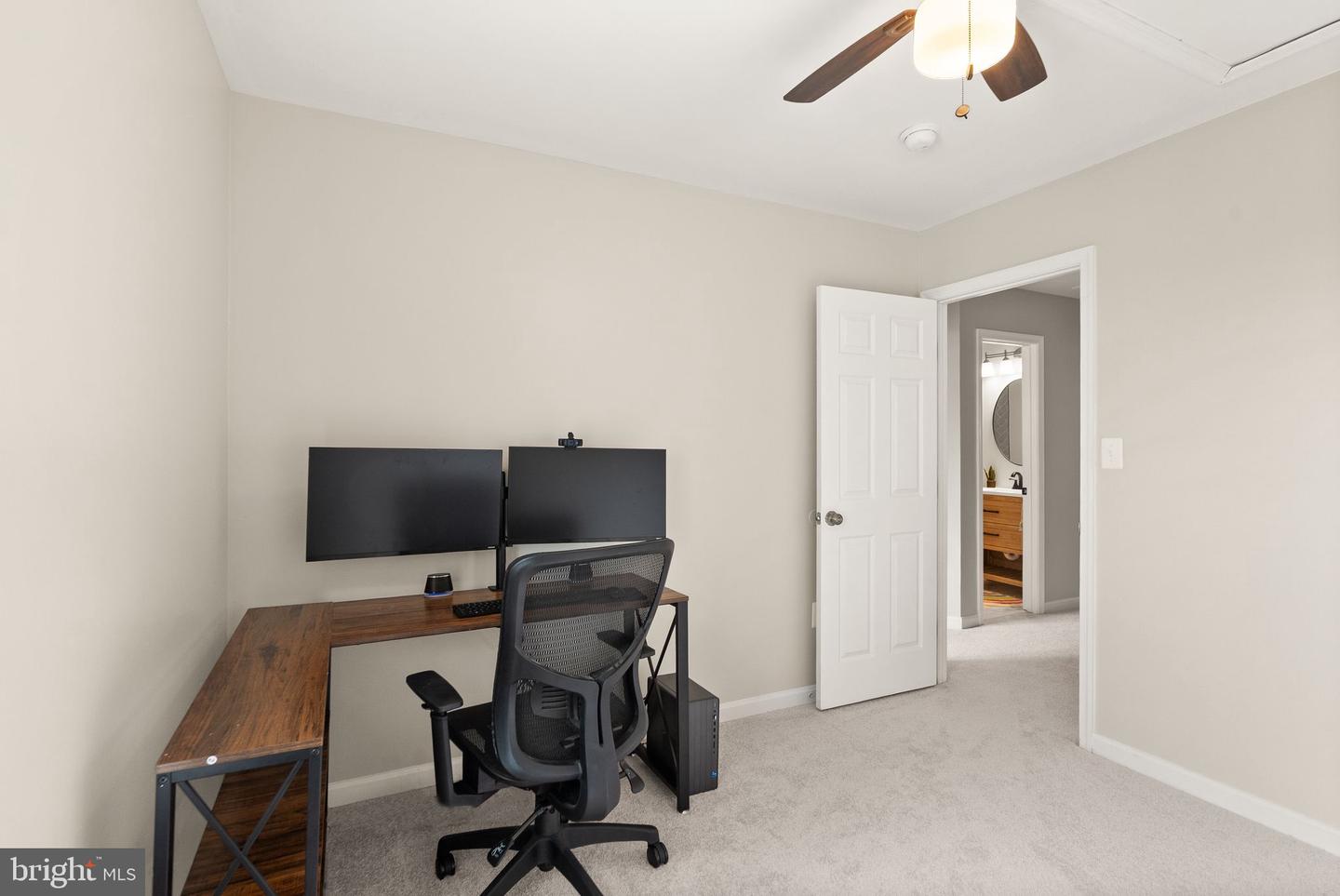 35855 BENTRIDGE CT, ROUND HILL, Virginia 20141, 5 Bedrooms Bedrooms, 20 Rooms Rooms,3 BathroomsBathrooms,Residential,For sale,35855 BENTRIDGE CT,VALO2108572 MLS # VALO2108572