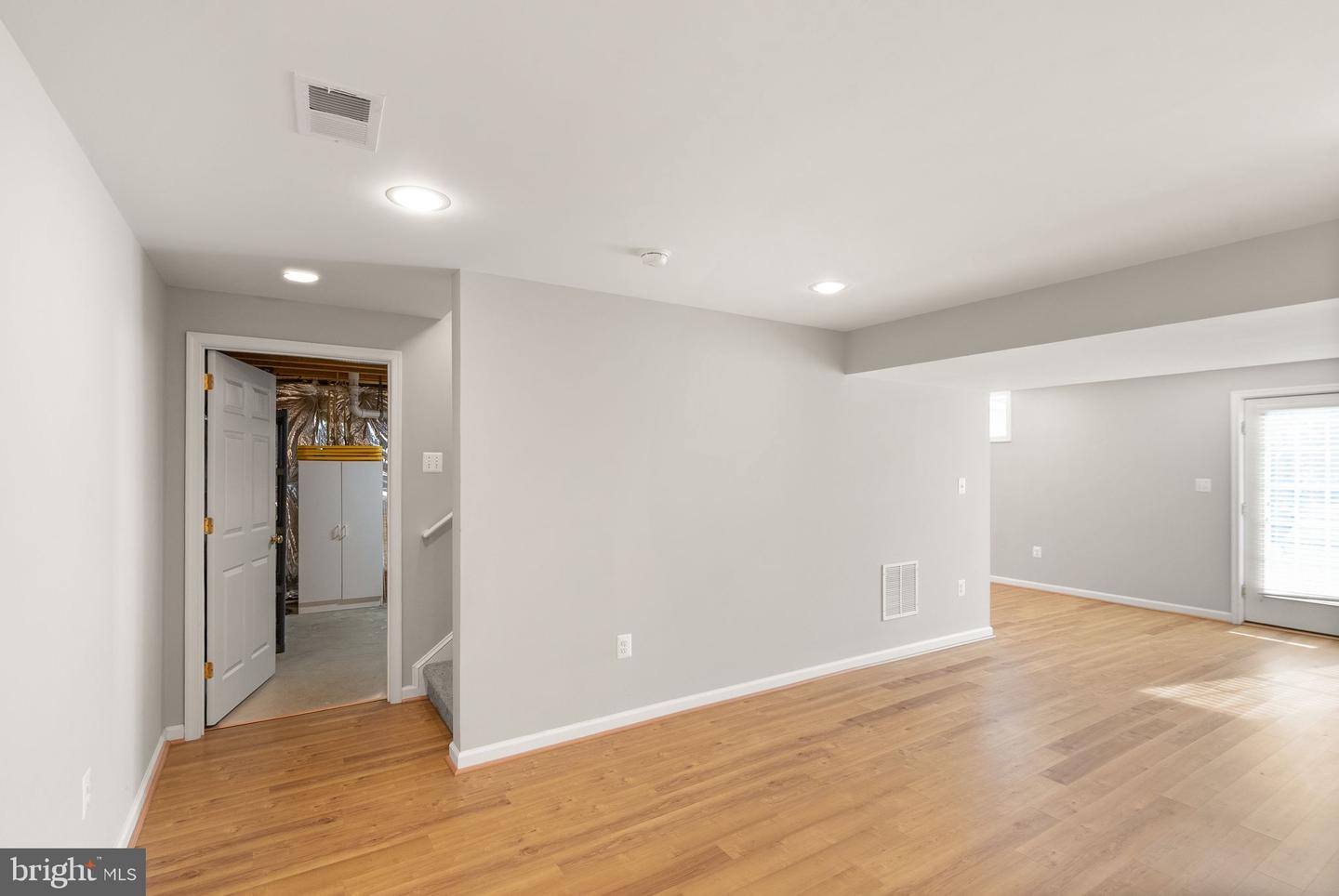 35855 BENTRIDGE CT, ROUND HILL, Virginia 20141, 5 Bedrooms Bedrooms, 20 Rooms Rooms,3 BathroomsBathrooms,Residential,For sale,35855 BENTRIDGE CT,VALO2108572 MLS # VALO2108572