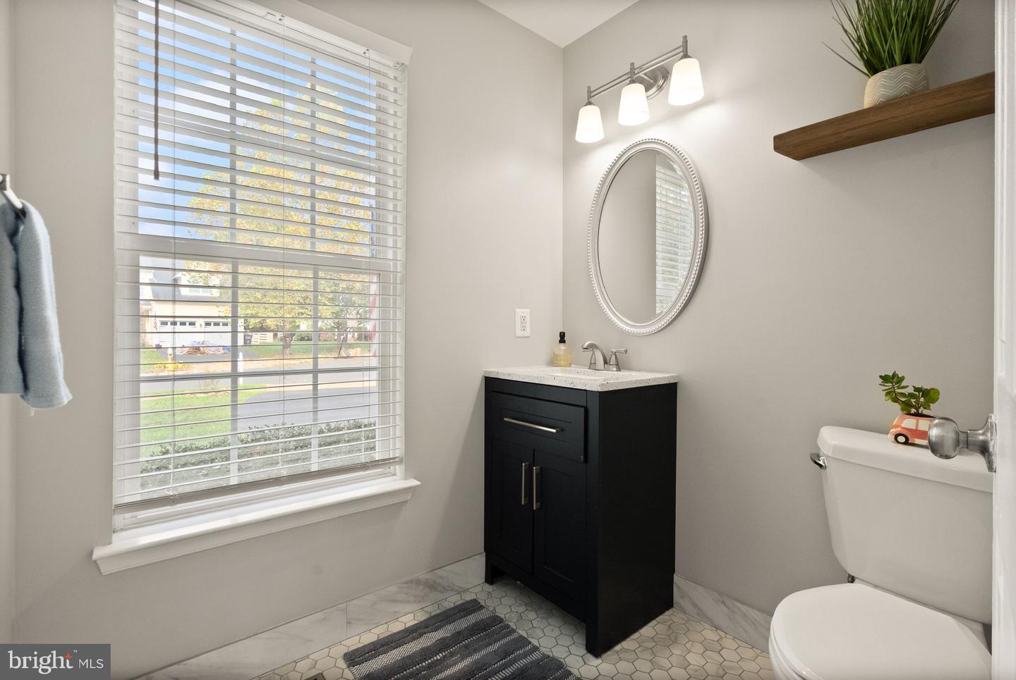 35855 BENTRIDGE CT, ROUND HILL, Virginia 20141, 5 Bedrooms Bedrooms, 20 Rooms Rooms,3 BathroomsBathrooms,Residential,For sale,35855 BENTRIDGE CT,VALO2108572 MLS # VALO2108572