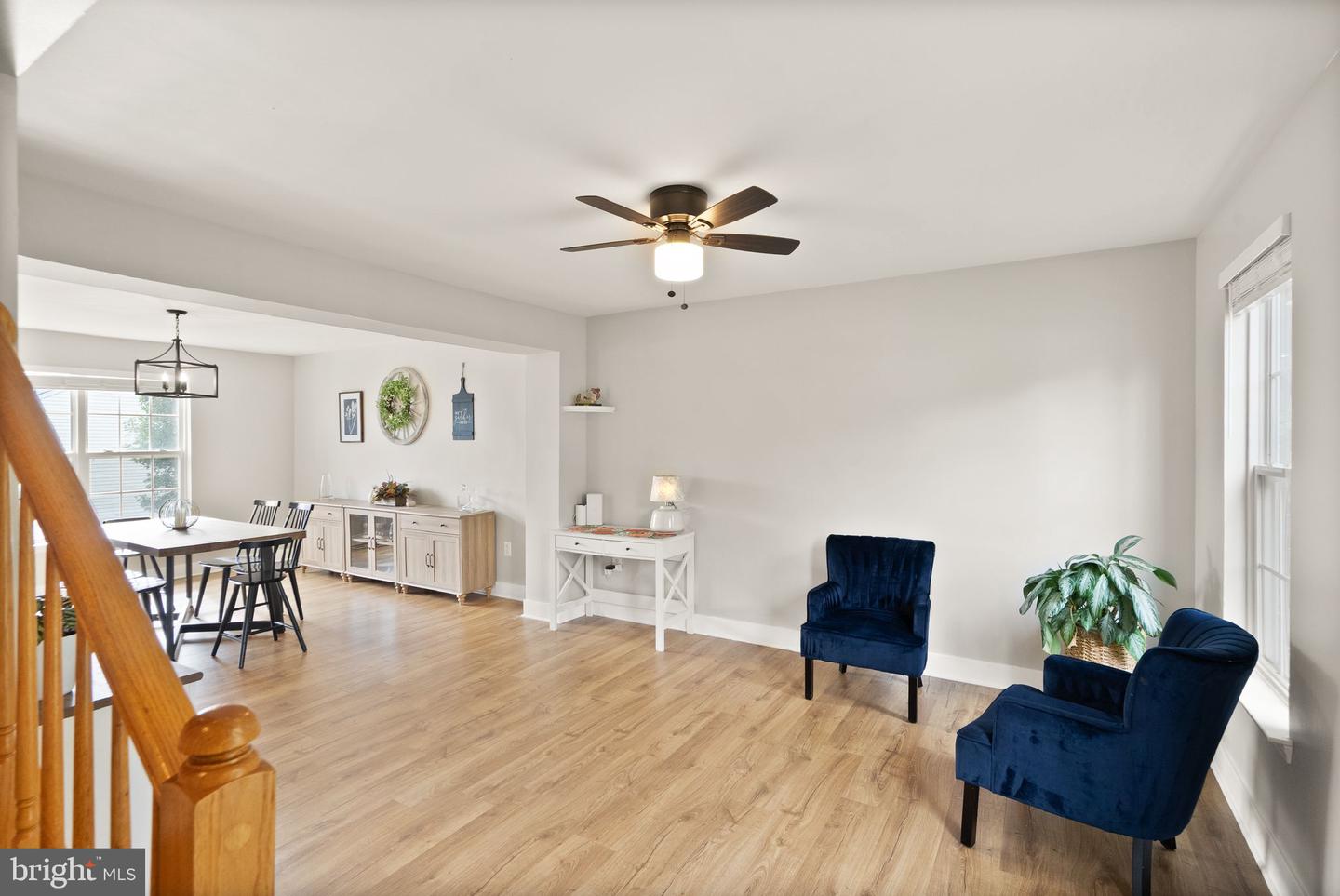 35855 BENTRIDGE CT, ROUND HILL, Virginia 20141, 5 Bedrooms Bedrooms, 20 Rooms Rooms,3 BathroomsBathrooms,Residential,For sale,35855 BENTRIDGE CT,VALO2108572 MLS # VALO2108572