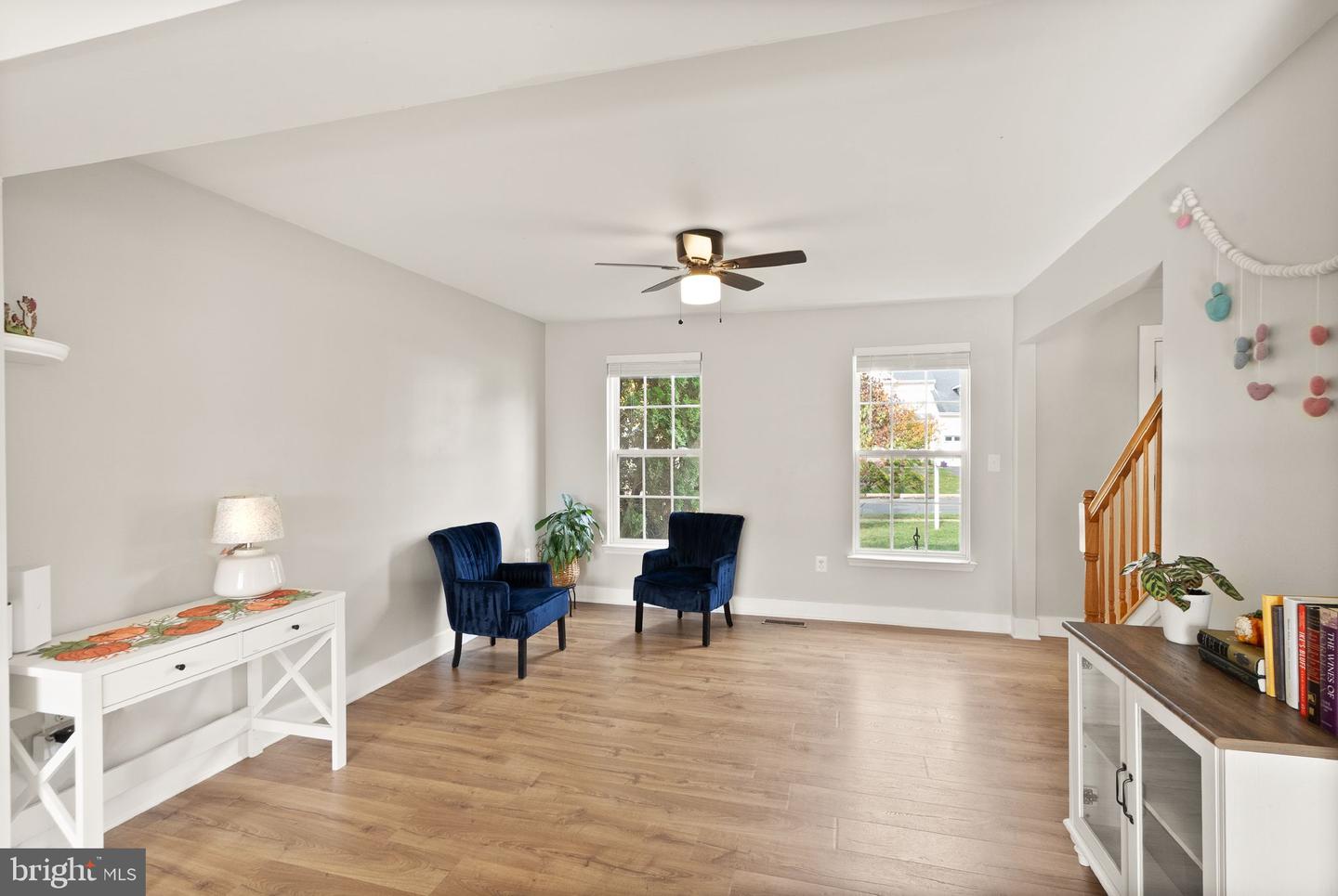 35855 BENTRIDGE CT, ROUND HILL, Virginia 20141, 5 Bedrooms Bedrooms, 20 Rooms Rooms,3 BathroomsBathrooms,Residential,For sale,35855 BENTRIDGE CT,VALO2108572 MLS # VALO2108572