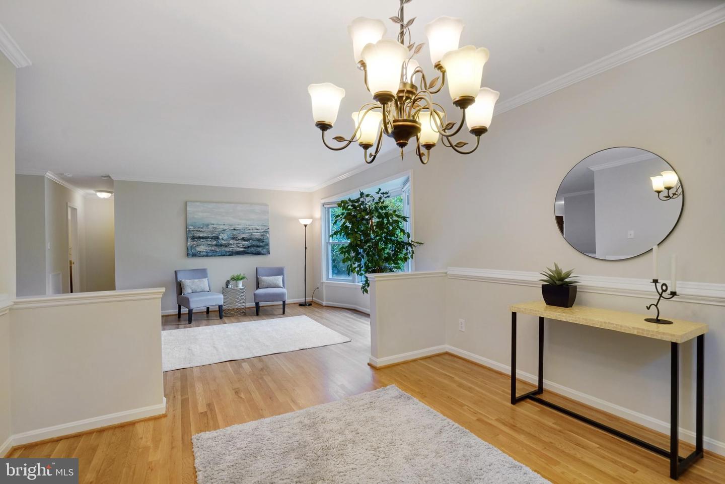 4217 N VALIANT CT, ANNANDALE, Virginia 22003, 4 Bedrooms Bedrooms, 14 Rooms Rooms,3 BathroomsBathrooms,Residential,For sale,4217 N VALIANT CT,VAFX2273644 MLS # VAFX2273644