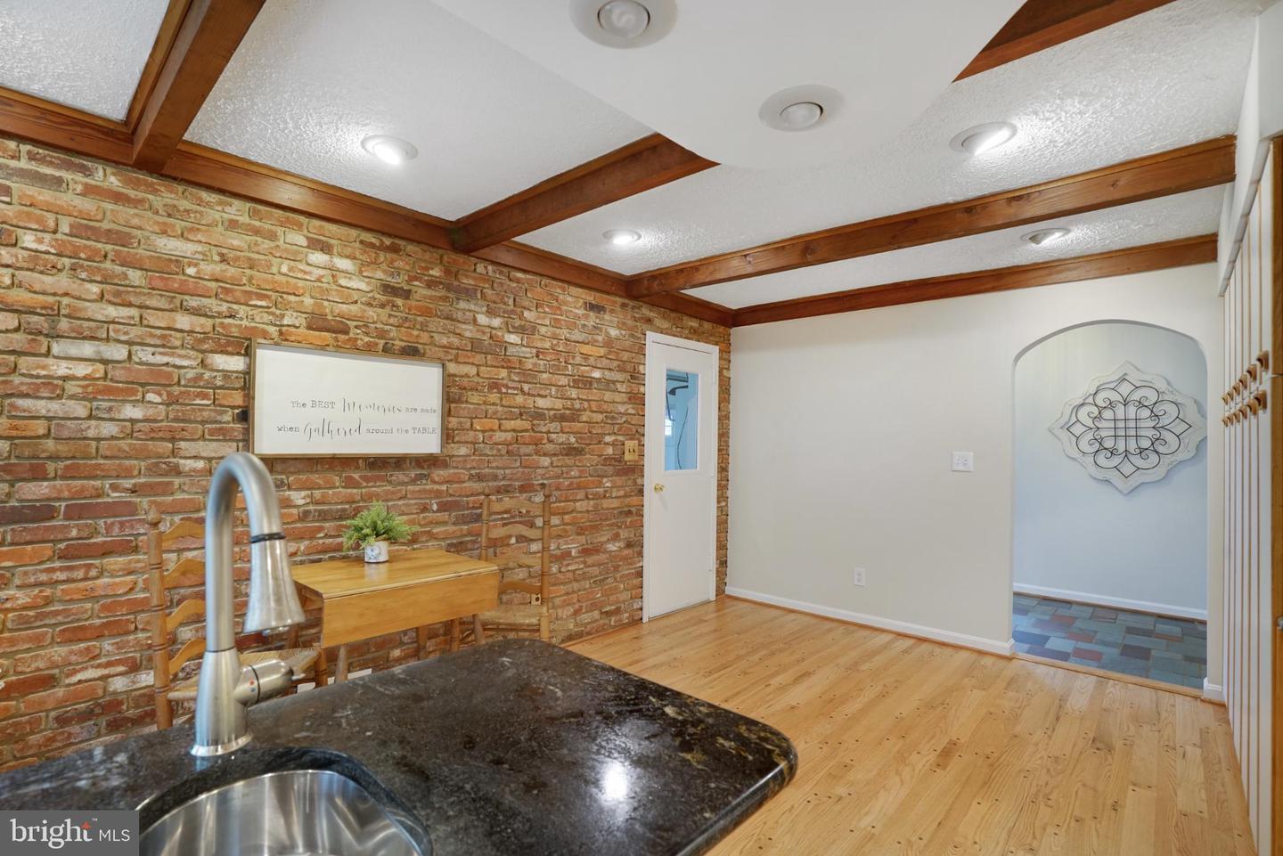 4217 N VALIANT CT, ANNANDALE, Virginia 22003, 4 Bedrooms Bedrooms, 14 Rooms Rooms,3 BathroomsBathrooms,Residential,For sale,4217 N VALIANT CT,VAFX2273644 MLS # VAFX2273644