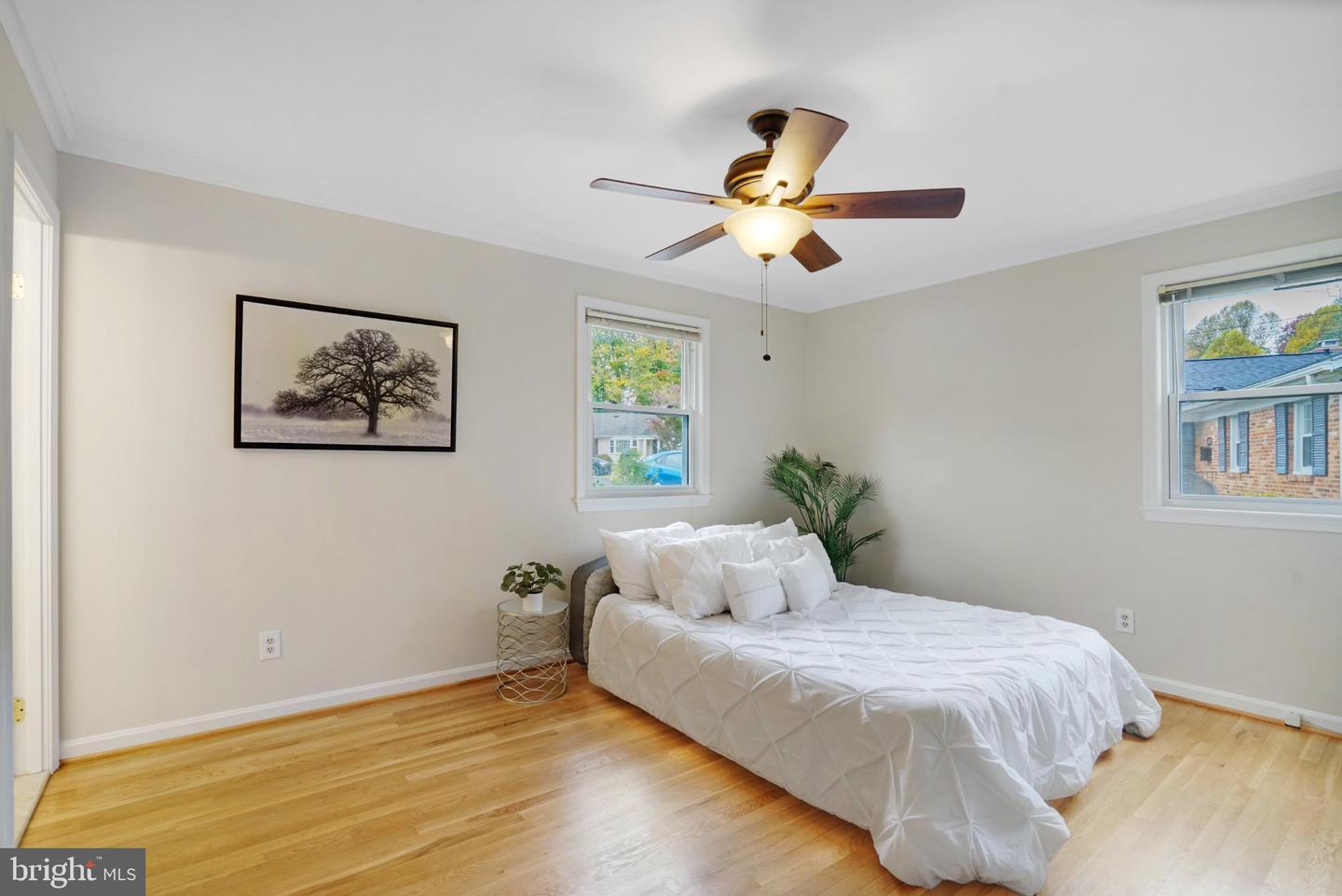 4217 N VALIANT CT, ANNANDALE, Virginia 22003, 4 Bedrooms Bedrooms, 14 Rooms Rooms,3 BathroomsBathrooms,Residential,For sale,4217 N VALIANT CT,VAFX2273644 MLS # VAFX2273644