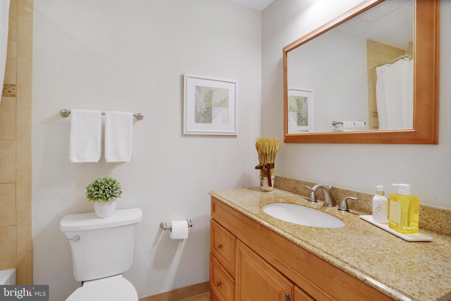 4217 N VALIANT CT, ANNANDALE, Virginia 22003, 4 Bedrooms Bedrooms, 14 Rooms Rooms,3 BathroomsBathrooms,Residential,For sale,4217 N VALIANT CT,VAFX2273644 MLS # VAFX2273644