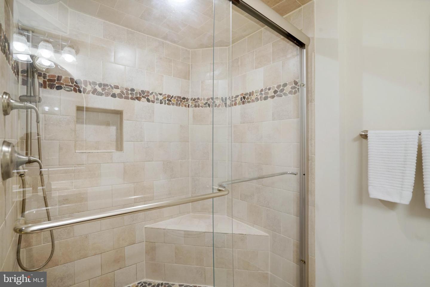 4217 N VALIANT CT, ANNANDALE, Virginia 22003, 4 Bedrooms Bedrooms, 14 Rooms Rooms,3 BathroomsBathrooms,Residential,For sale,4217 N VALIANT CT,VAFX2273644 MLS # VAFX2273644