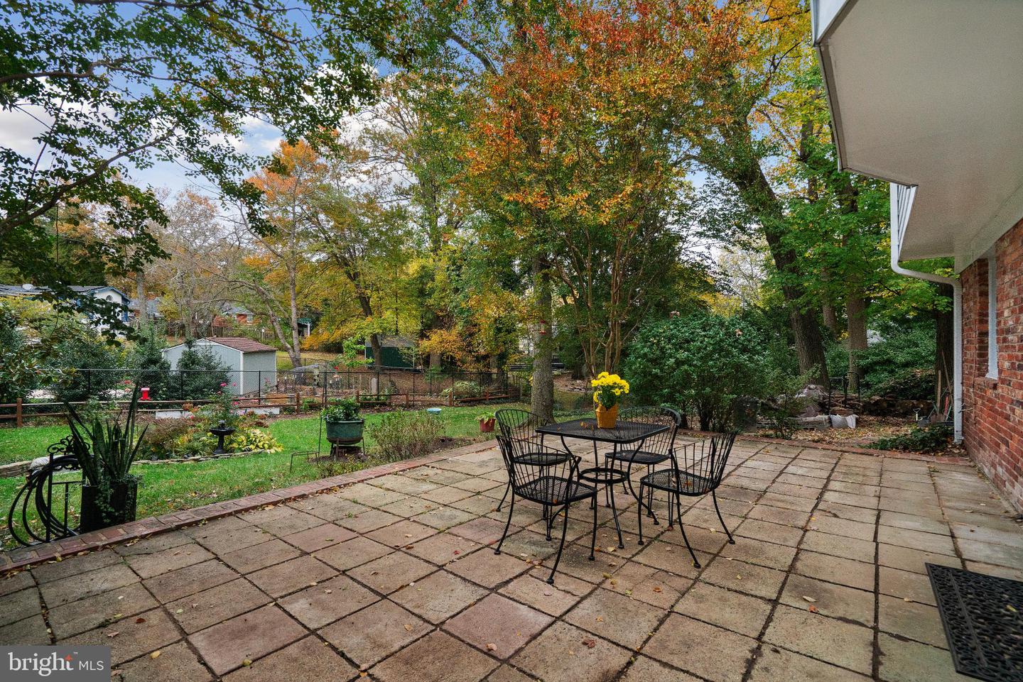 4217 N VALIANT CT, ANNANDALE, Virginia 22003, 4 Bedrooms Bedrooms, 14 Rooms Rooms,3 BathroomsBathrooms,Residential,For sale,4217 N VALIANT CT,VAFX2273644 MLS # VAFX2273644