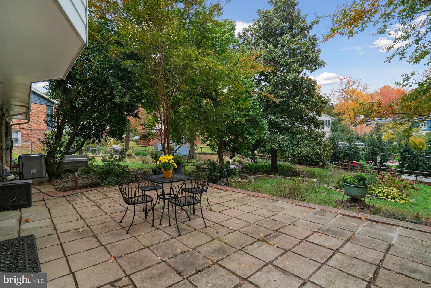 4217 N VALIANT CT, ANNANDALE, Virginia 22003, 4 Bedrooms Bedrooms, 14 Rooms Rooms,3 BathroomsBathrooms,Residential,For sale,4217 N VALIANT CT,VAFX2273644 MLS # VAFX2273644