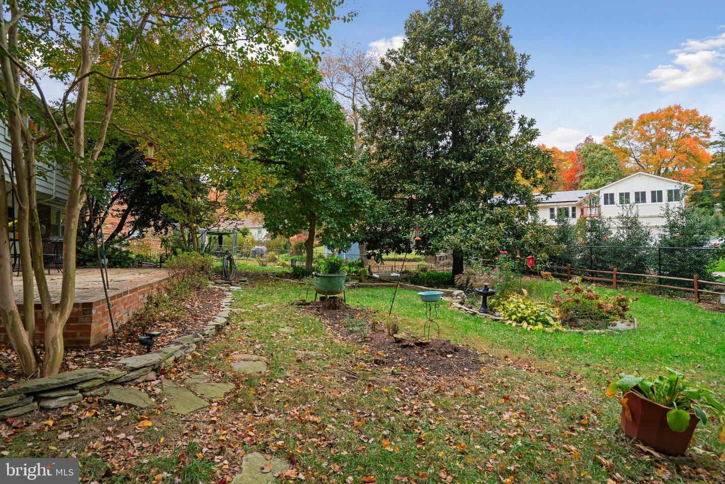 4217 N VALIANT CT, ANNANDALE, Virginia 22003, 4 Bedrooms Bedrooms, 14 Rooms Rooms,3 BathroomsBathrooms,Residential,For sale,4217 N VALIANT CT,VAFX2273644 MLS # VAFX2273644