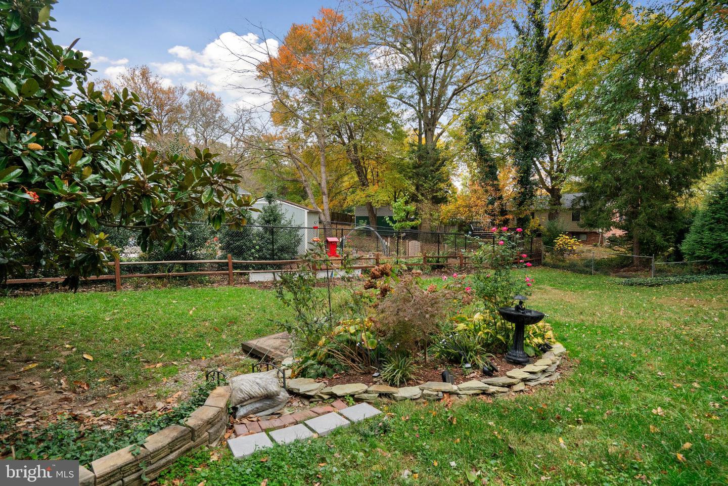 4217 N VALIANT CT, ANNANDALE, Virginia 22003, 4 Bedrooms Bedrooms, 14 Rooms Rooms,3 BathroomsBathrooms,Residential,For sale,4217 N VALIANT CT,VAFX2273644 MLS # VAFX2273644