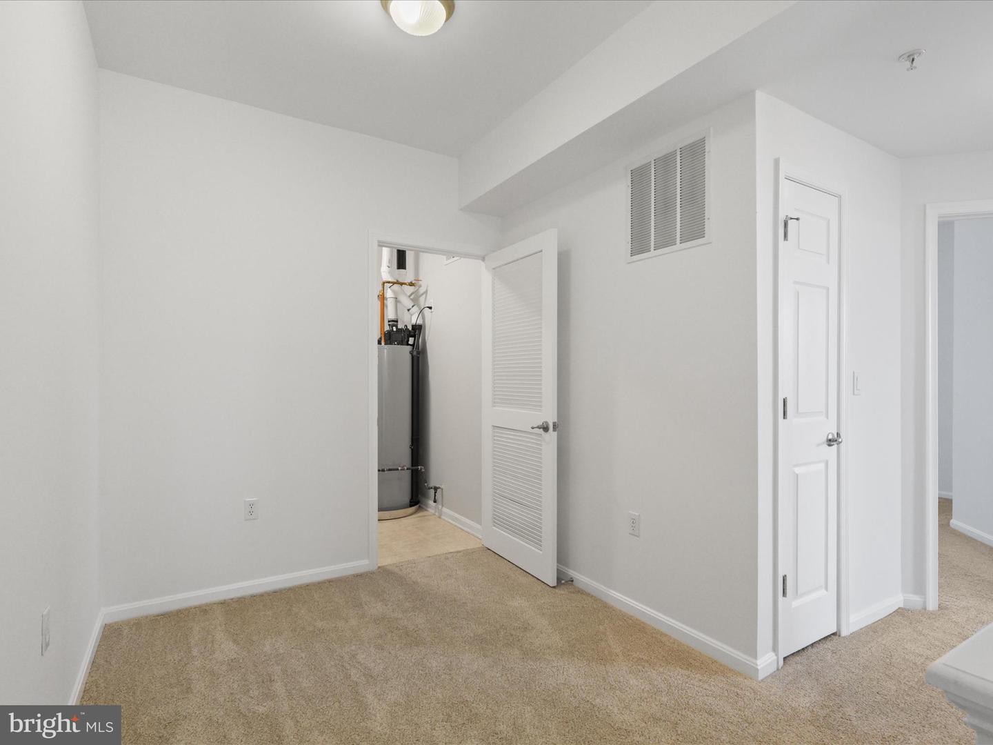 14592 KYLEWOOD WAY, GAINESVILLE, Virginia 20155, 3 Bedrooms Bedrooms, ,2 BathroomsBathrooms,Residential,For sale,14592 KYLEWOOD WAY,VAPW2105820 MLS # VAPW2105820