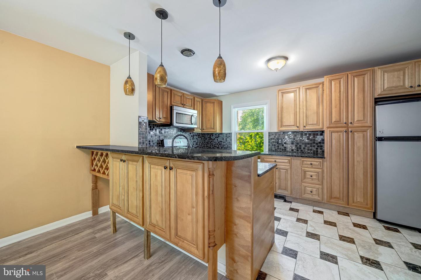 8322 HIGHCLIFFE CT, ANNANDALE, Virginia 22003, 3 Bedrooms Bedrooms, ,3 BathroomsBathrooms,Residential,For sale,8322 HIGHCLIFFE CT,VAFX2273946 MLS # VAFX2273946