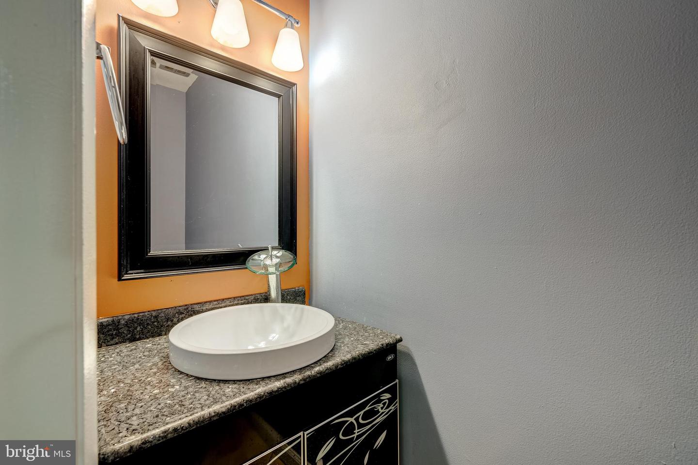 8322 HIGHCLIFFE CT, ANNANDALE, Virginia 22003, 3 Bedrooms Bedrooms, ,3 BathroomsBathrooms,Residential,For sale,8322 HIGHCLIFFE CT,VAFX2273946 MLS # VAFX2273946