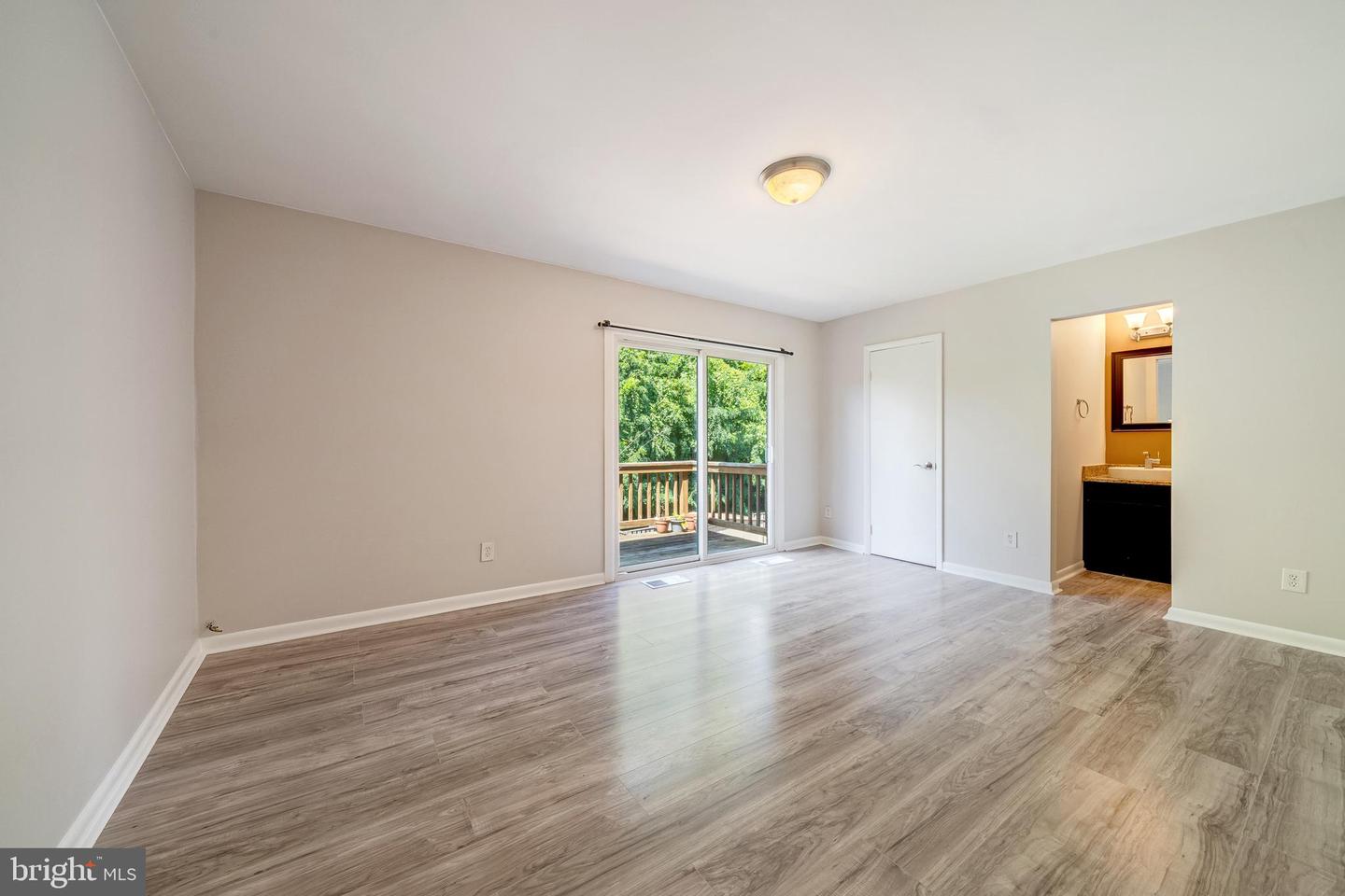 8322 HIGHCLIFFE CT, ANNANDALE, Virginia 22003, 3 Bedrooms Bedrooms, ,3 BathroomsBathrooms,Residential,For sale,8322 HIGHCLIFFE CT,VAFX2273946 MLS # VAFX2273946