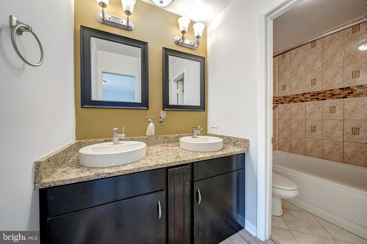 8322 HIGHCLIFFE CT, ANNANDALE, Virginia 22003, 3 Bedrooms Bedrooms, ,3 BathroomsBathrooms,Residential,For sale,8322 HIGHCLIFFE CT,VAFX2273946 MLS # VAFX2273946