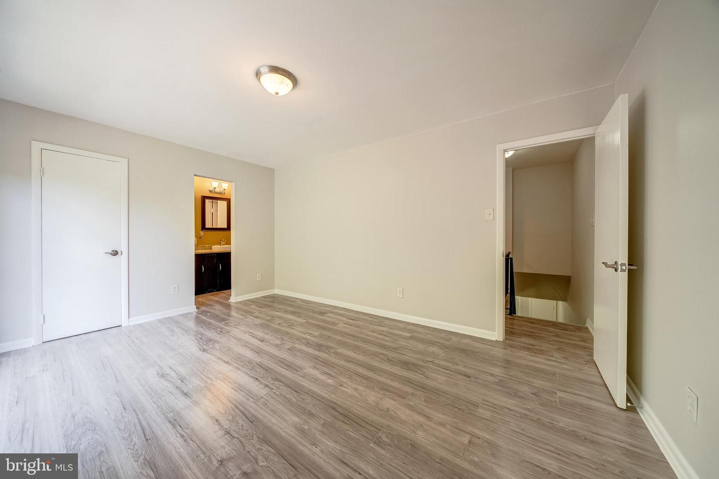 8322 HIGHCLIFFE CT, ANNANDALE, Virginia 22003, 3 Bedrooms Bedrooms, ,3 BathroomsBathrooms,Residential,For sale,8322 HIGHCLIFFE CT,VAFX2273946 MLS # VAFX2273946