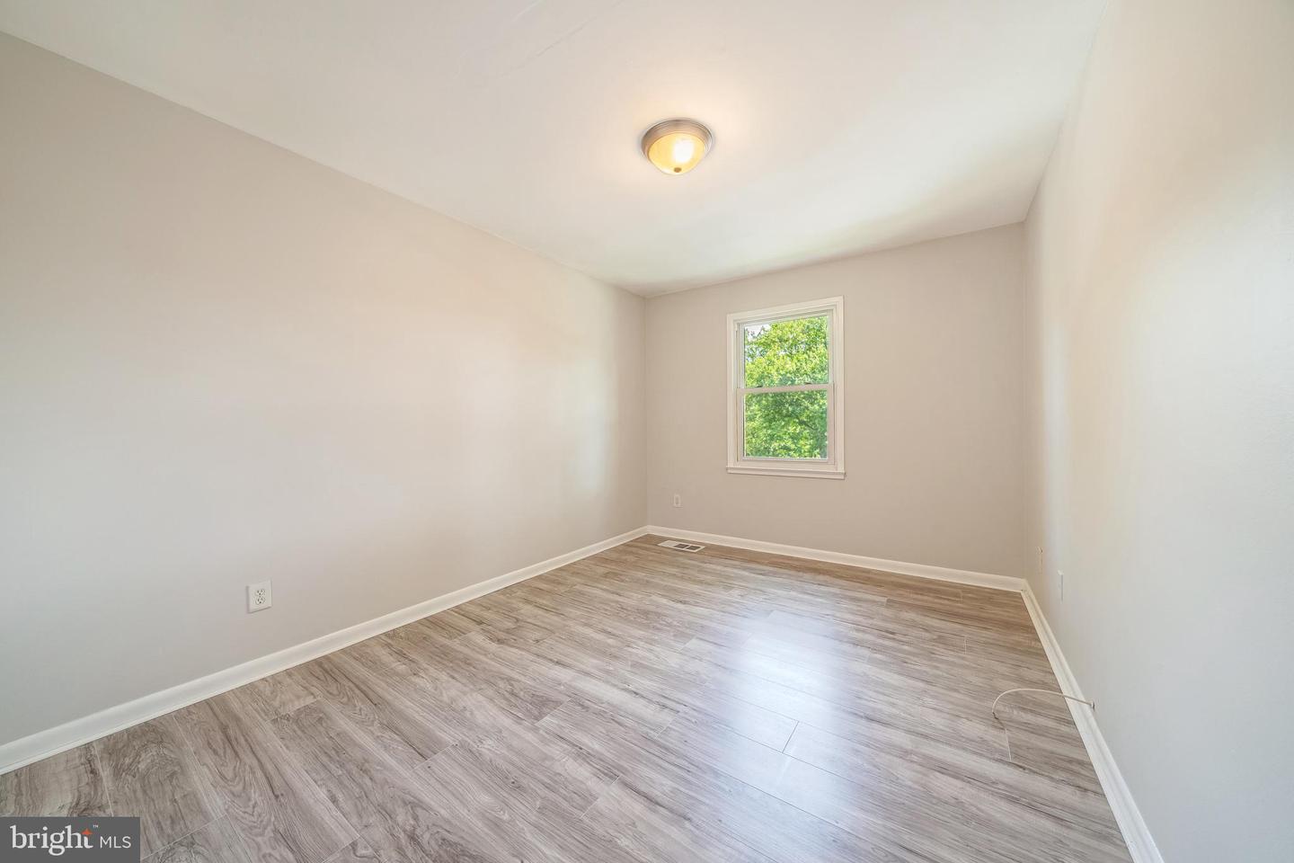 8322 HIGHCLIFFE CT, ANNANDALE, Virginia 22003, 3 Bedrooms Bedrooms, ,3 BathroomsBathrooms,Residential,For sale,8322 HIGHCLIFFE CT,VAFX2273946 MLS # VAFX2273946