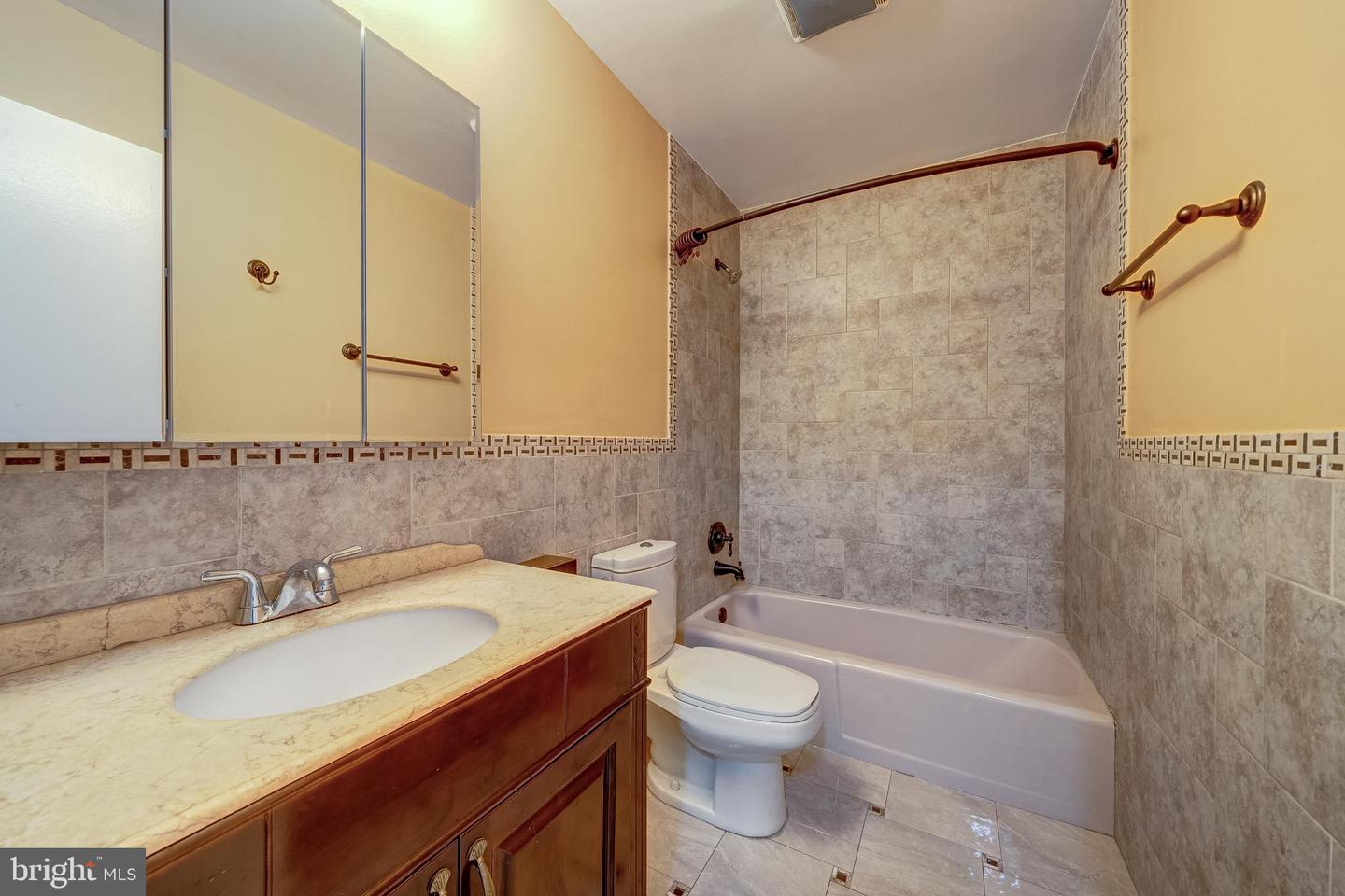 8322 HIGHCLIFFE CT, ANNANDALE, Virginia 22003, 3 Bedrooms Bedrooms, ,3 BathroomsBathrooms,Residential,For sale,8322 HIGHCLIFFE CT,VAFX2273946 MLS # VAFX2273946