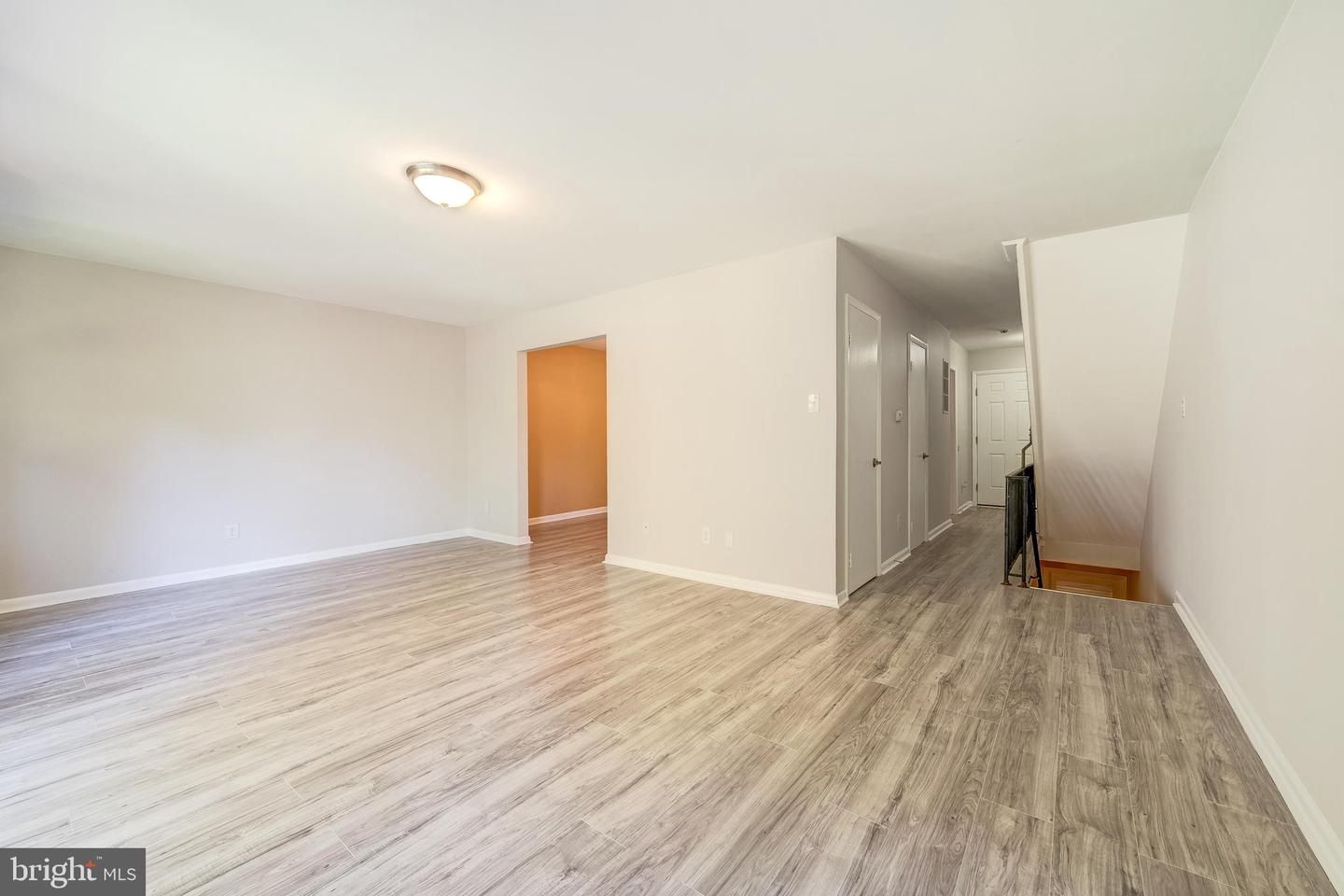 8322 HIGHCLIFFE CT, ANNANDALE, Virginia 22003, 3 Bedrooms Bedrooms, ,3 BathroomsBathrooms,Residential,For sale,8322 HIGHCLIFFE CT,VAFX2273946 MLS # VAFX2273946