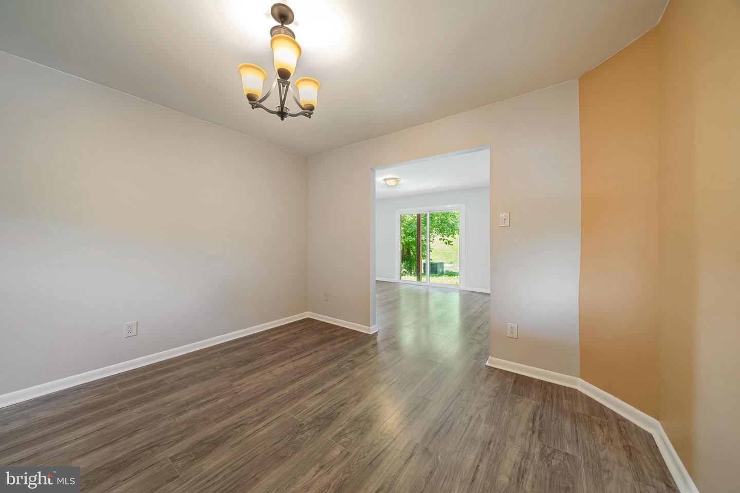 8322 HIGHCLIFFE CT, ANNANDALE, Virginia 22003, 3 Bedrooms Bedrooms, ,3 BathroomsBathrooms,Residential,For sale,8322 HIGHCLIFFE CT,VAFX2273946 MLS # VAFX2273946