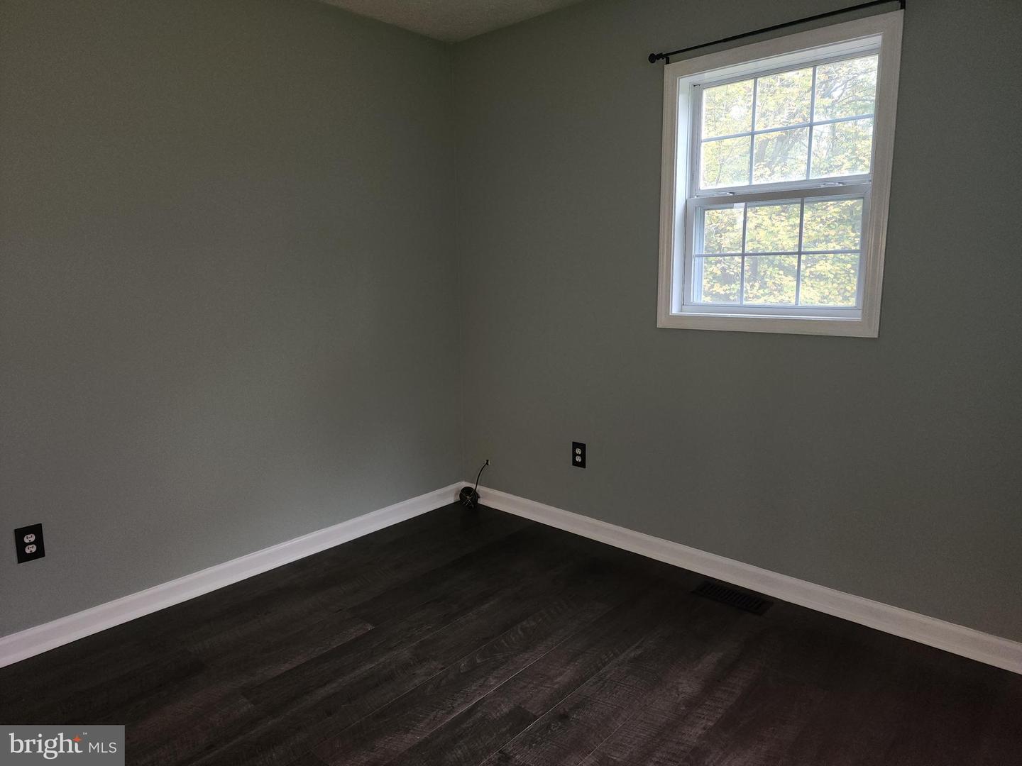 9620 MOHAWK DR, KING GEORGE, Virginia 22485, 3 Bedrooms Bedrooms, 5 Rooms Rooms,1 BathroomBathrooms,Residential,For sale,9620 MOHAWK DR,VAKG2007140 MLS # VAKG2007140