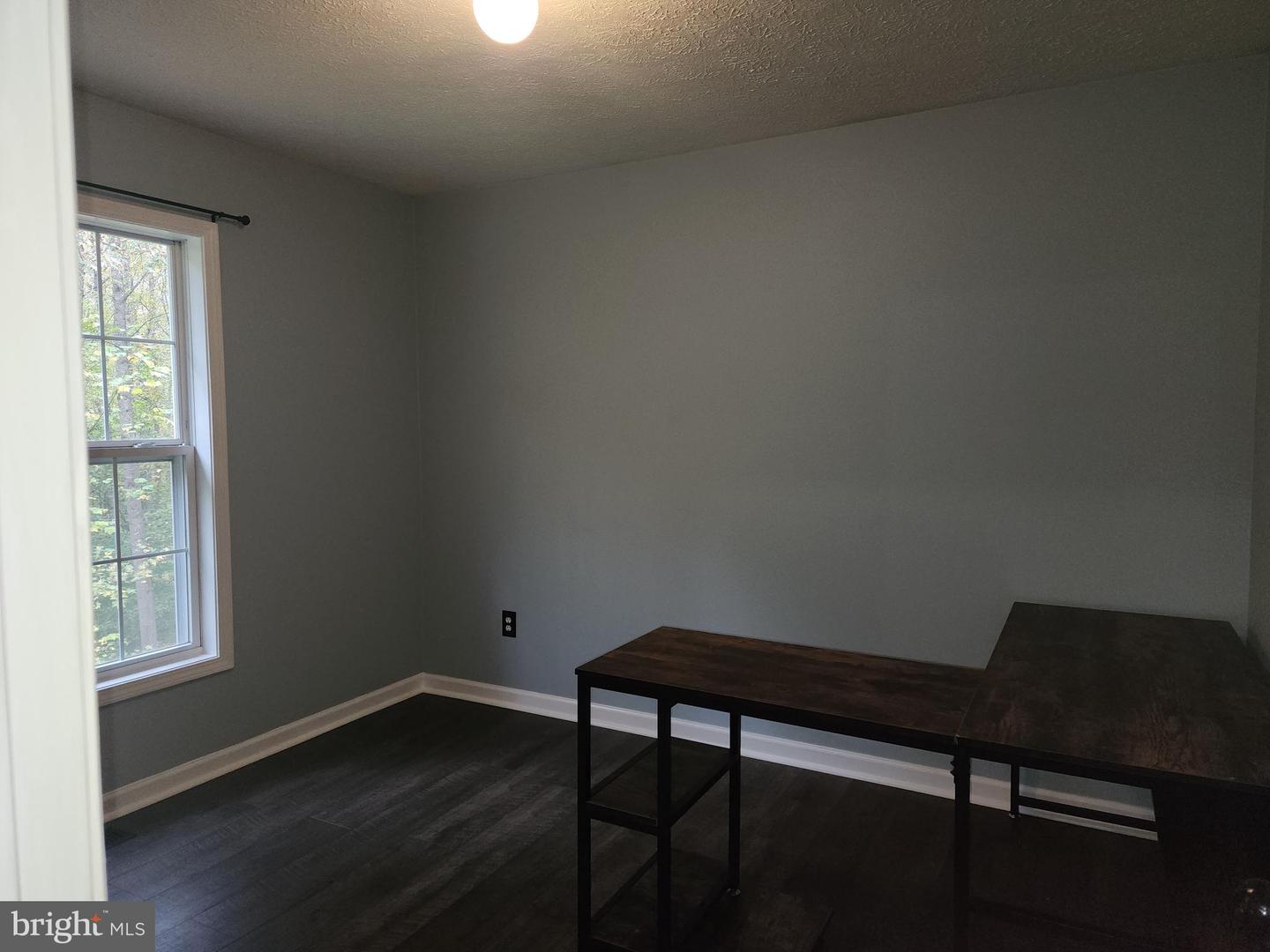 9620 MOHAWK DR, KING GEORGE, Virginia 22485, 3 Bedrooms Bedrooms, 5 Rooms Rooms,1 BathroomBathrooms,Residential,For sale,9620 MOHAWK DR,VAKG2007140 MLS # VAKG2007140