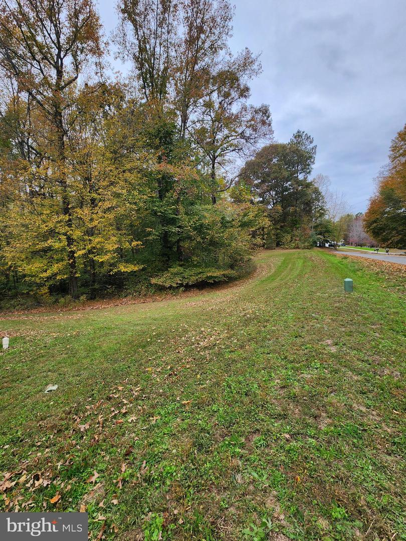 9620 MOHAWK DR, KING GEORGE, Virginia 22485, 3 Bedrooms Bedrooms, 5 Rooms Rooms,1 BathroomBathrooms,Residential,For sale,9620 MOHAWK DR,VAKG2007140 MLS # VAKG2007140