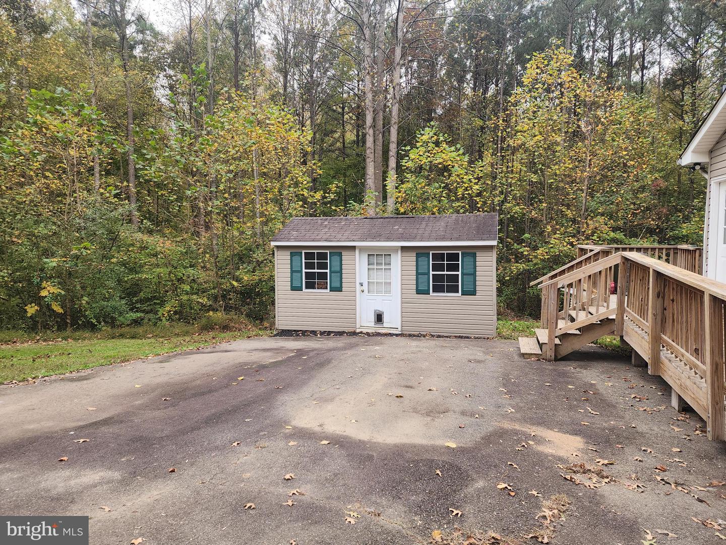 9620 MOHAWK DR, KING GEORGE, Virginia 22485, 3 Bedrooms Bedrooms, 5 Rooms Rooms,1 BathroomBathrooms,Residential,For sale,9620 MOHAWK DR,VAKG2007140 MLS # VAKG2007140