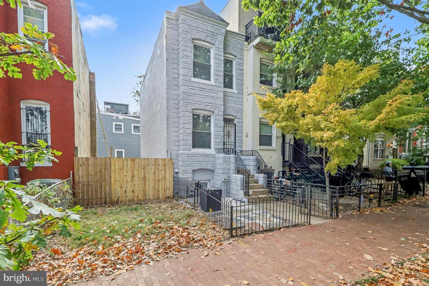 304 P ST NW, WASHINGTON, District Of Columbia 20001, 2 Bedrooms Bedrooms, ,1 BathroomBathrooms,Residential,For sale,304 P ST NW,DCDC2226816 MLS # DCDC2226816