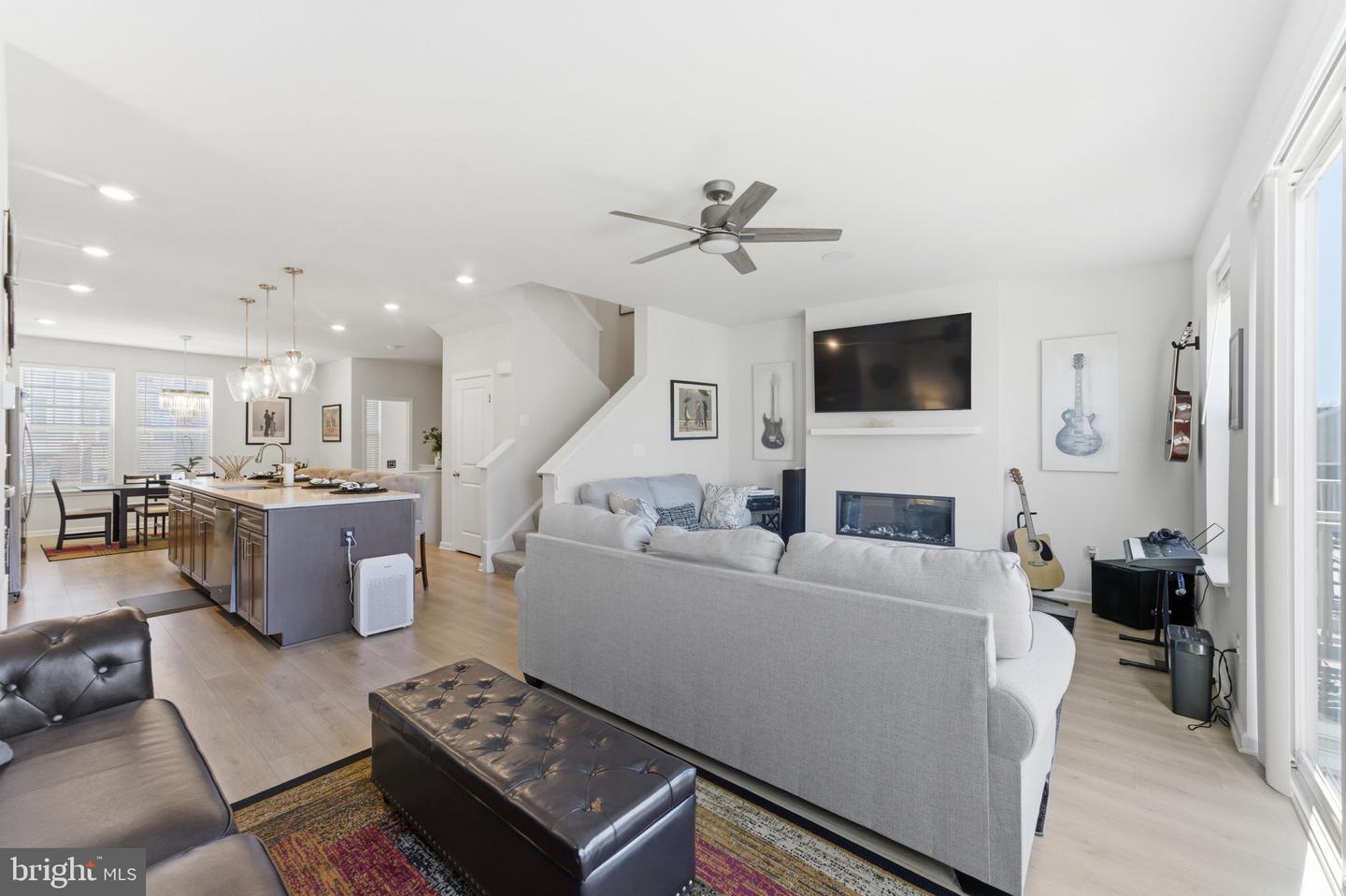 9524 BARNES LOOP, MANASSAS, Virginia 20110, 4 Bedrooms Bedrooms, ,3 BathroomsBathrooms,Residential,For sale,9524 BARNES LOOP,VAMN2009498 MLS # VAMN2009498