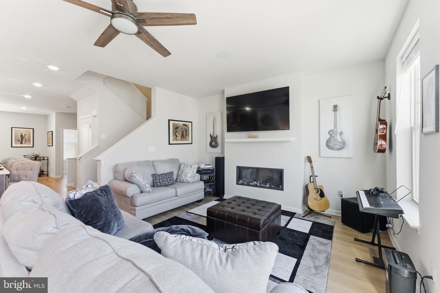 9524 BARNES LOOP, MANASSAS, Virginia 20110, 4 Bedrooms Bedrooms, ,3 BathroomsBathrooms,Residential,For sale,9524 BARNES LOOP,VAMN2009498 MLS # VAMN2009498