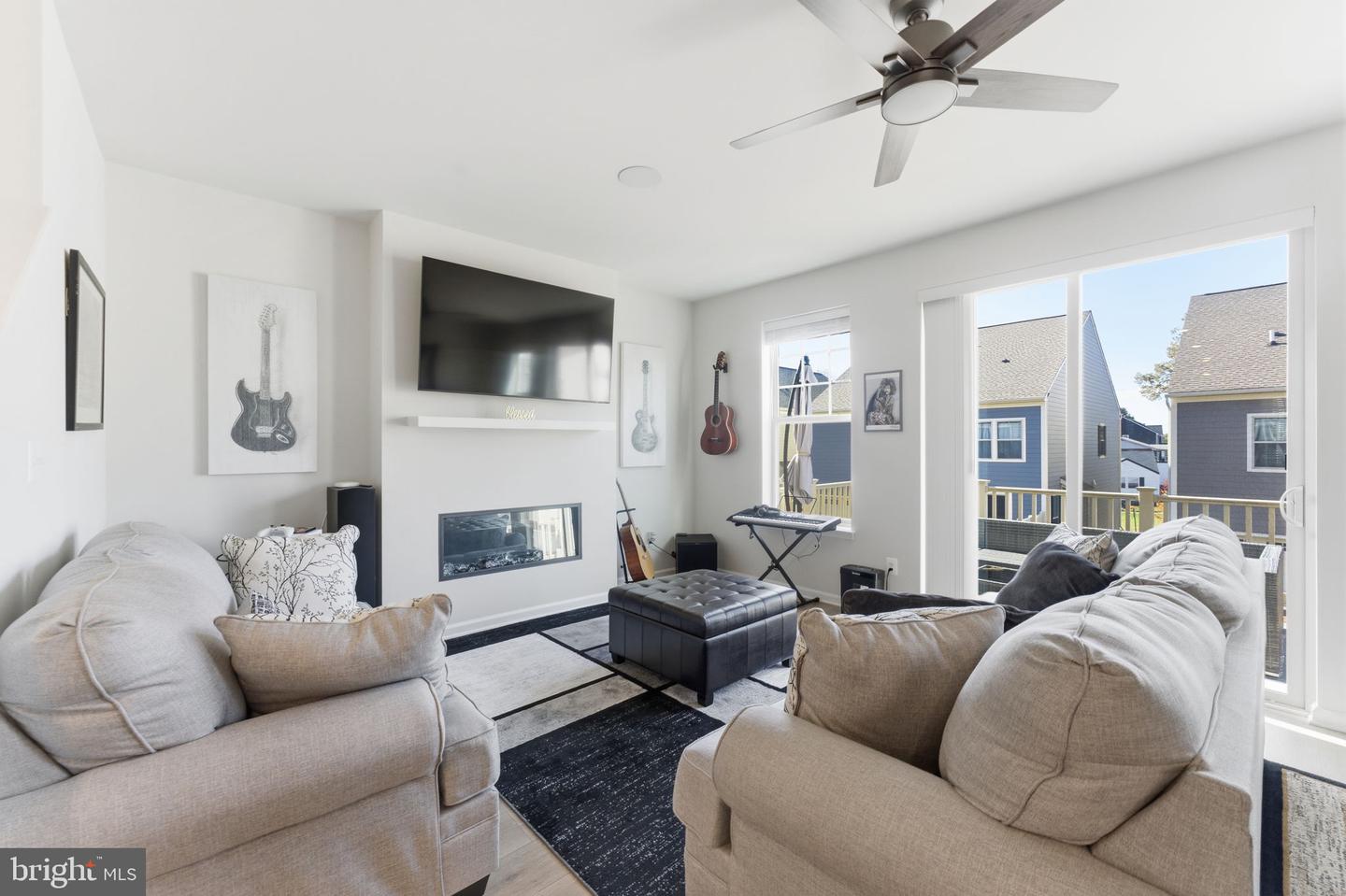 9524 BARNES LOOP, MANASSAS, Virginia 20110, 4 Bedrooms Bedrooms, ,3 BathroomsBathrooms,Residential,For sale,9524 BARNES LOOP,VAMN2009498 MLS # VAMN2009498