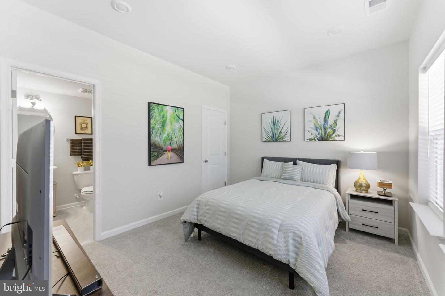 9524 BARNES LOOP, MANASSAS, Virginia 20110, 4 Bedrooms Bedrooms, ,3 BathroomsBathrooms,Residential,For sale,9524 BARNES LOOP,VAMN2009498 MLS # VAMN2009498