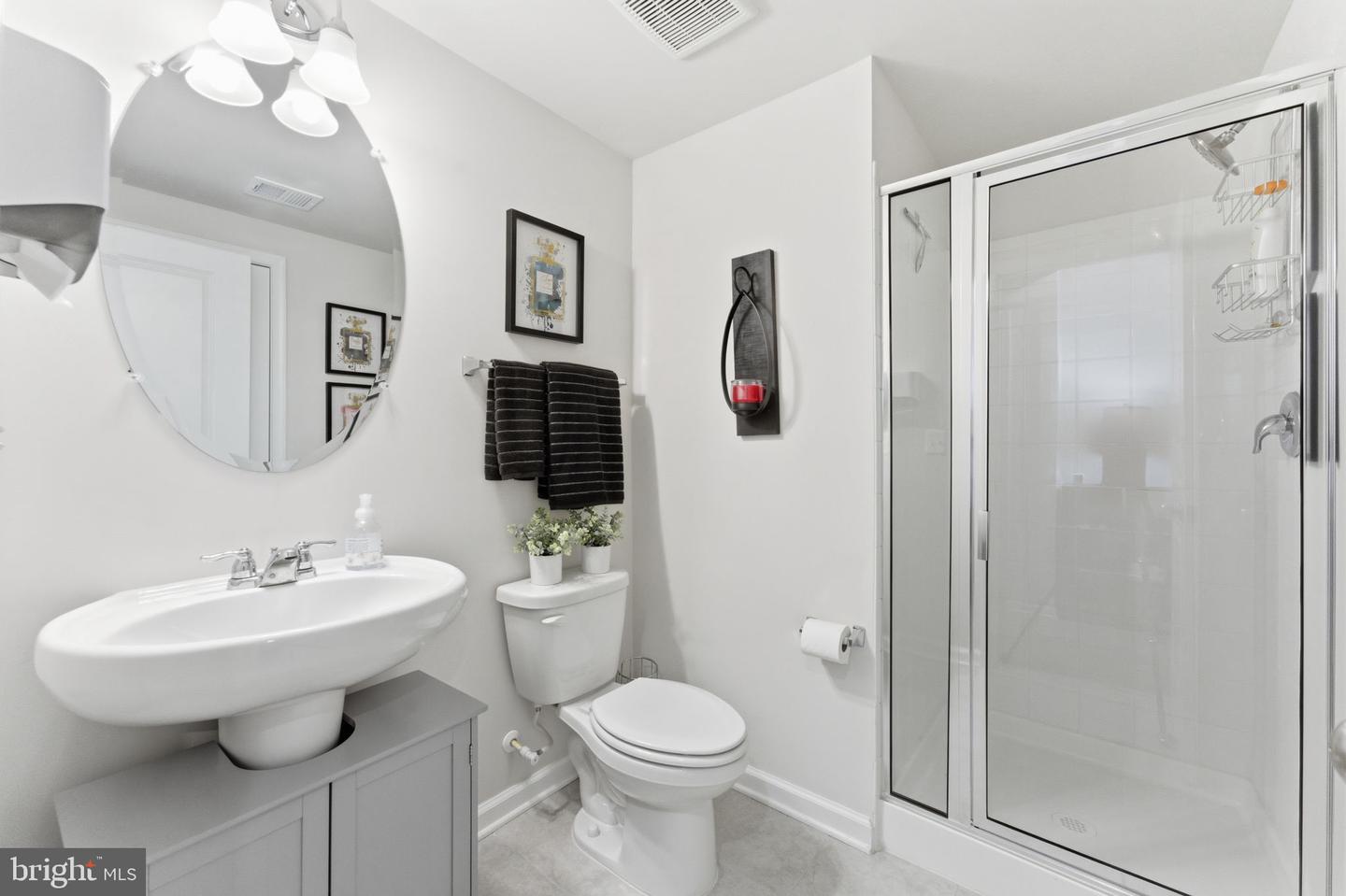 9524 BARNES LOOP, MANASSAS, Virginia 20110, 4 Bedrooms Bedrooms, ,3 BathroomsBathrooms,Residential,For sale,9524 BARNES LOOP,VAMN2009498 MLS # VAMN2009498