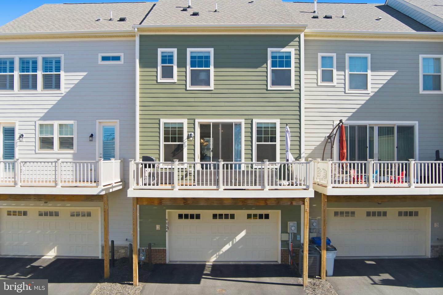 9524 BARNES LOOP, MANASSAS, Virginia 20110, 4 Bedrooms Bedrooms, ,3 BathroomsBathrooms,Residential,For sale,9524 BARNES LOOP,VAMN2009498 MLS # VAMN2009498