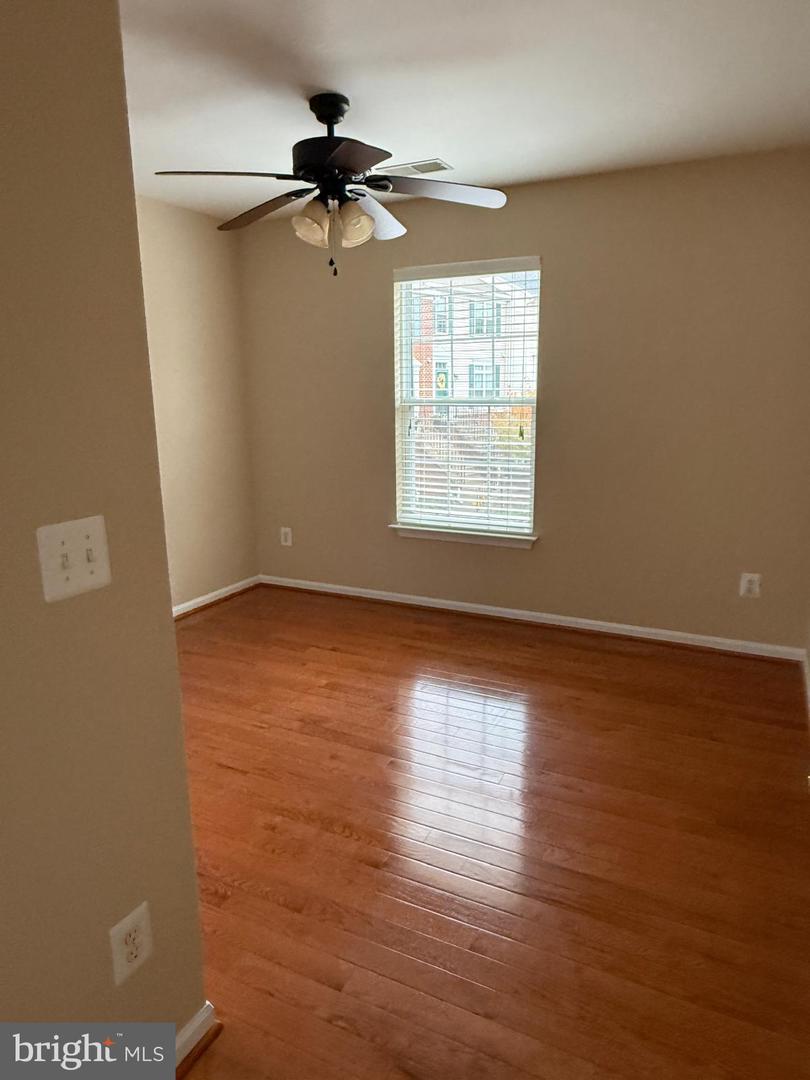 20900 BUTTERWOOD FALLS TER, STERLING, Virginia 20165, 3 Bedrooms Bedrooms, ,3 BathroomsBathrooms,Residential,For sale,20900 BUTTERWOOD FALLS TER,VALO2108928 MLS # VALO2108928