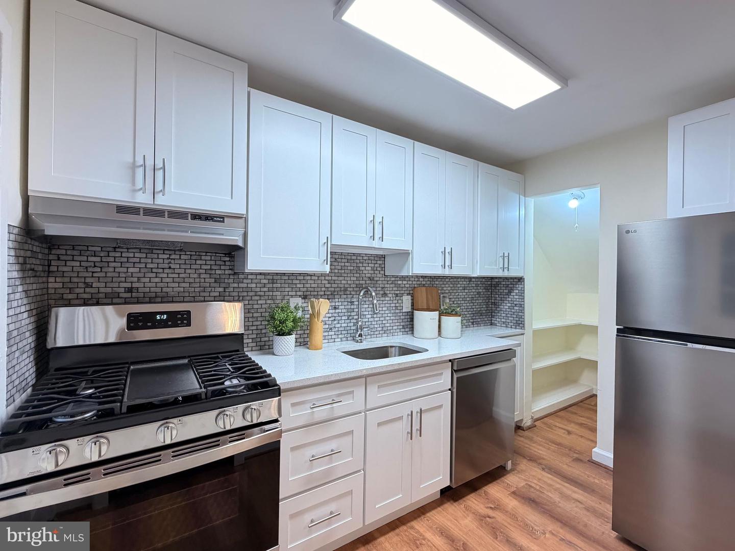 2807 16TH RD S #A, ARLINGTON, Virginia 22204, 3 Bedrooms Bedrooms, ,1 BathroomBathrooms,Residential,For sale,2807 16TH RD S #A,VAAR2064958 MLS # VAAR2064958