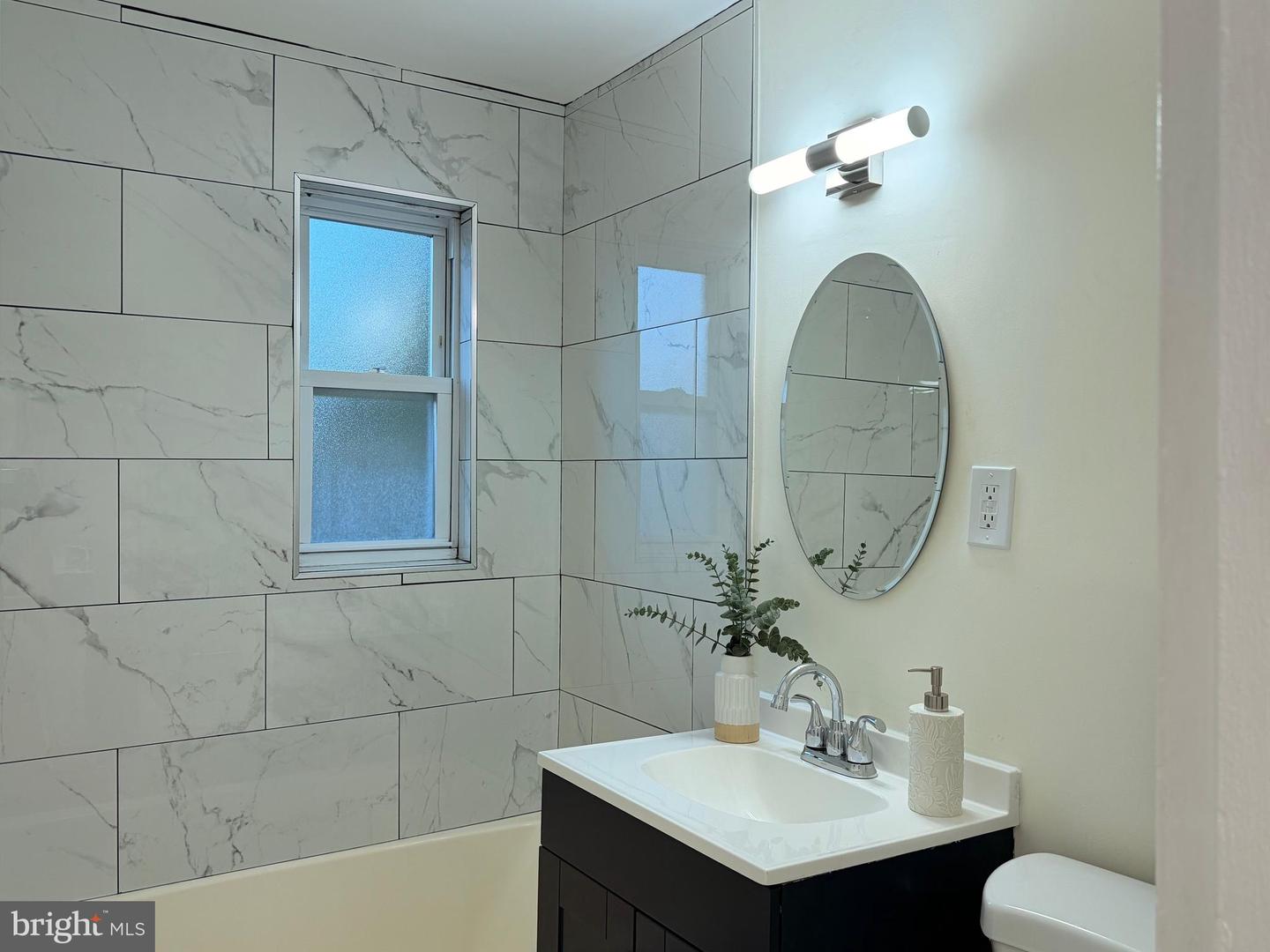 2807 16TH RD S #A, ARLINGTON, Virginia 22204, 3 Bedrooms Bedrooms, ,1 BathroomBathrooms,Residential,For sale,2807 16TH RD S #A,VAAR2064958 MLS # VAAR2064958