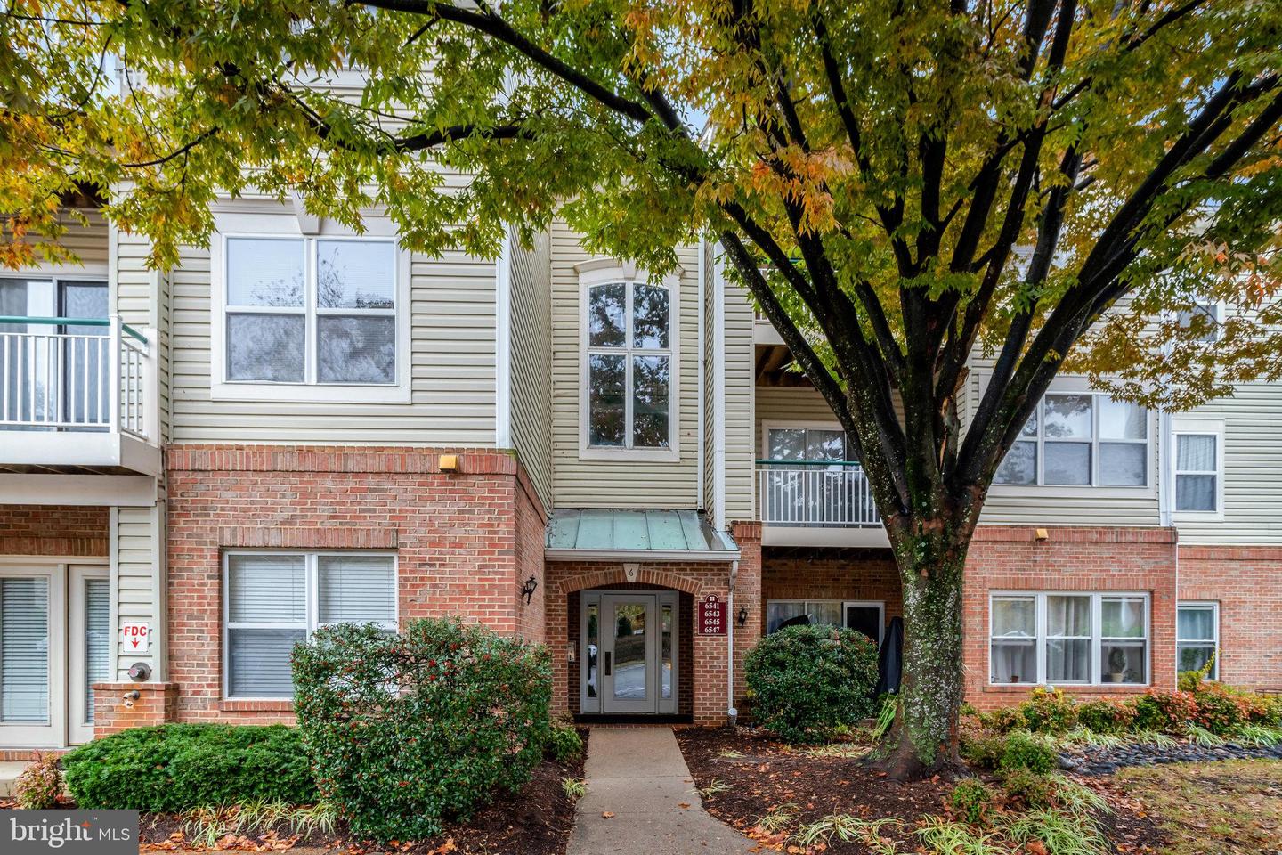 6547 GRANGE LN #104, ALEXANDRIA, Virginia 22315, 2 Bedrooms Bedrooms, ,2 BathroomsBathrooms,Residential,For sale,6547 GRANGE LN #104,VAFX2274634 MLS # VAFX2274634
