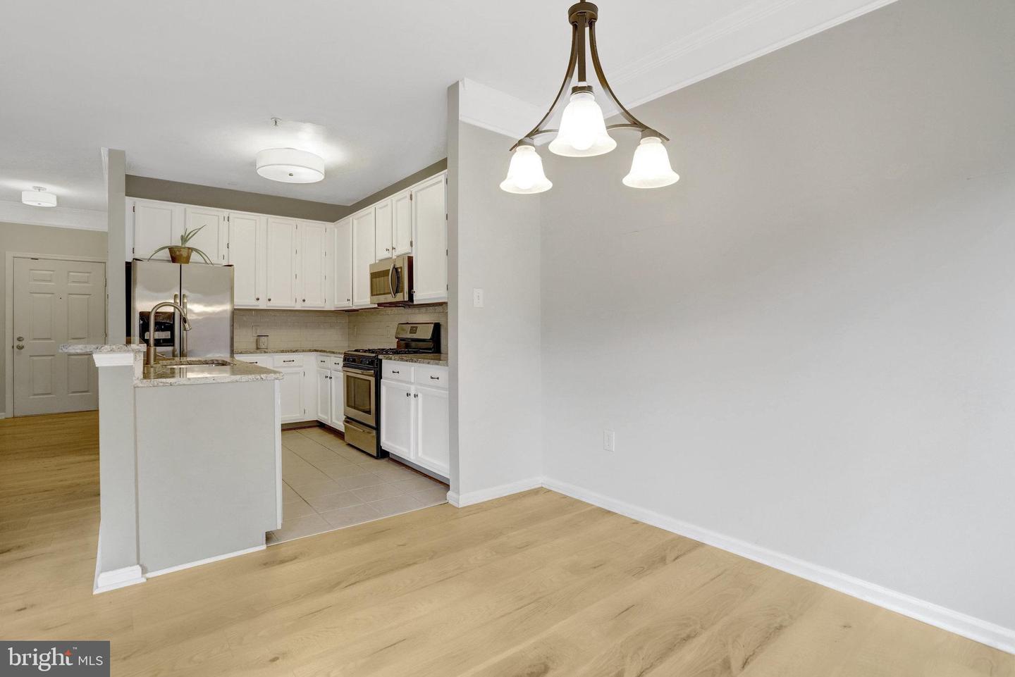 6547 GRANGE LN #104, ALEXANDRIA, Virginia 22315, 2 Bedrooms Bedrooms, ,2 BathroomsBathrooms,Residential,For sale,6547 GRANGE LN #104,VAFX2274634 MLS # VAFX2274634