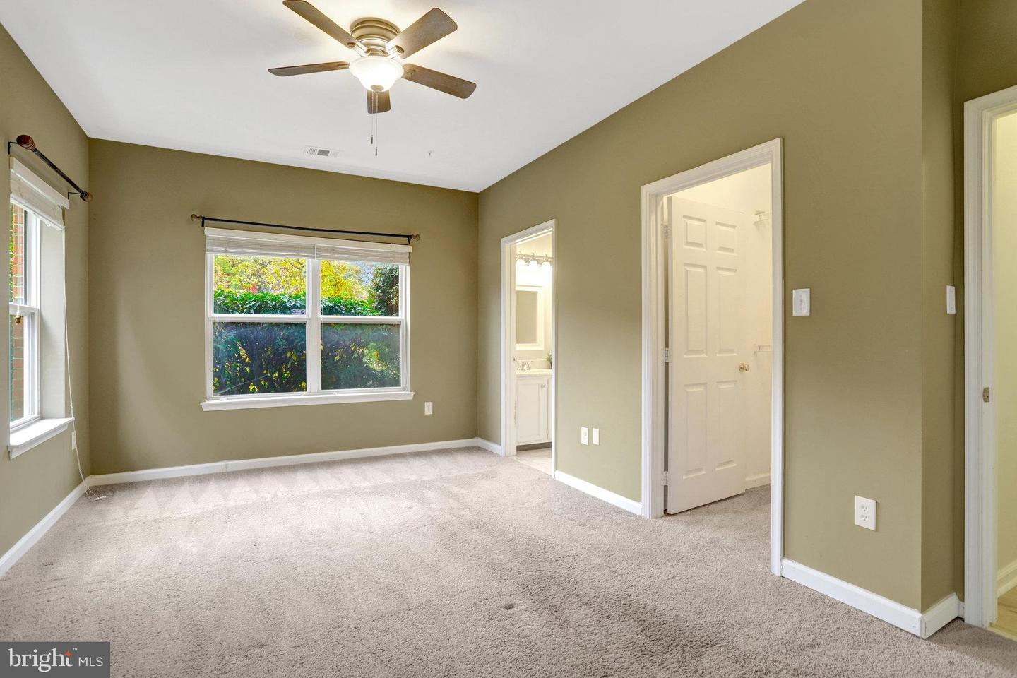 6547 GRANGE LN #104, ALEXANDRIA, Virginia 22315, 2 Bedrooms Bedrooms, ,2 BathroomsBathrooms,Residential,For sale,6547 GRANGE LN #104,VAFX2274634 MLS # VAFX2274634