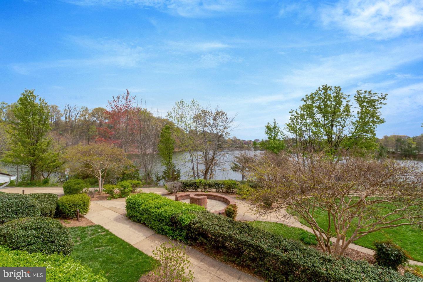 6547 GRANGE LN #104, ALEXANDRIA, Virginia 22315, 2 Bedrooms Bedrooms, ,2 BathroomsBathrooms,Residential,For sale,6547 GRANGE LN #104,VAFX2274634 MLS # VAFX2274634