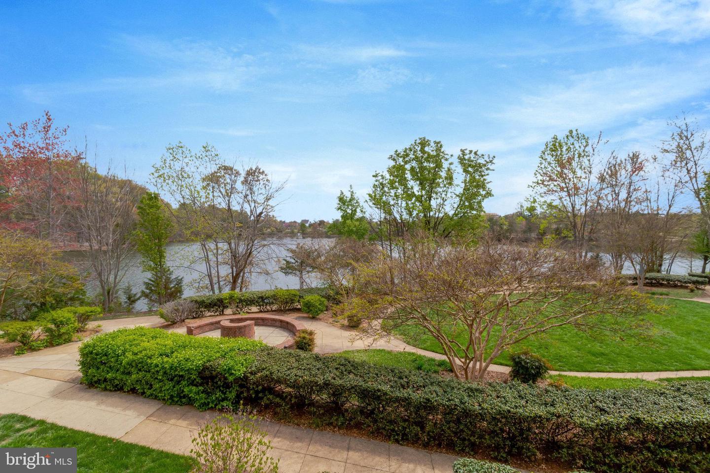 6547 GRANGE LN #104, ALEXANDRIA, Virginia 22315, 2 Bedrooms Bedrooms, ,2 BathroomsBathrooms,Residential,For sale,6547 GRANGE LN #104,VAFX2274634 MLS # VAFX2274634